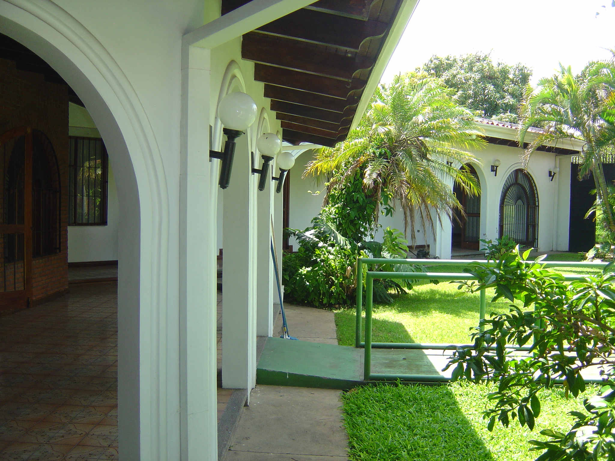 4 bed Single Family Homes For Sale in La Uruca, San Jose - thumb 4