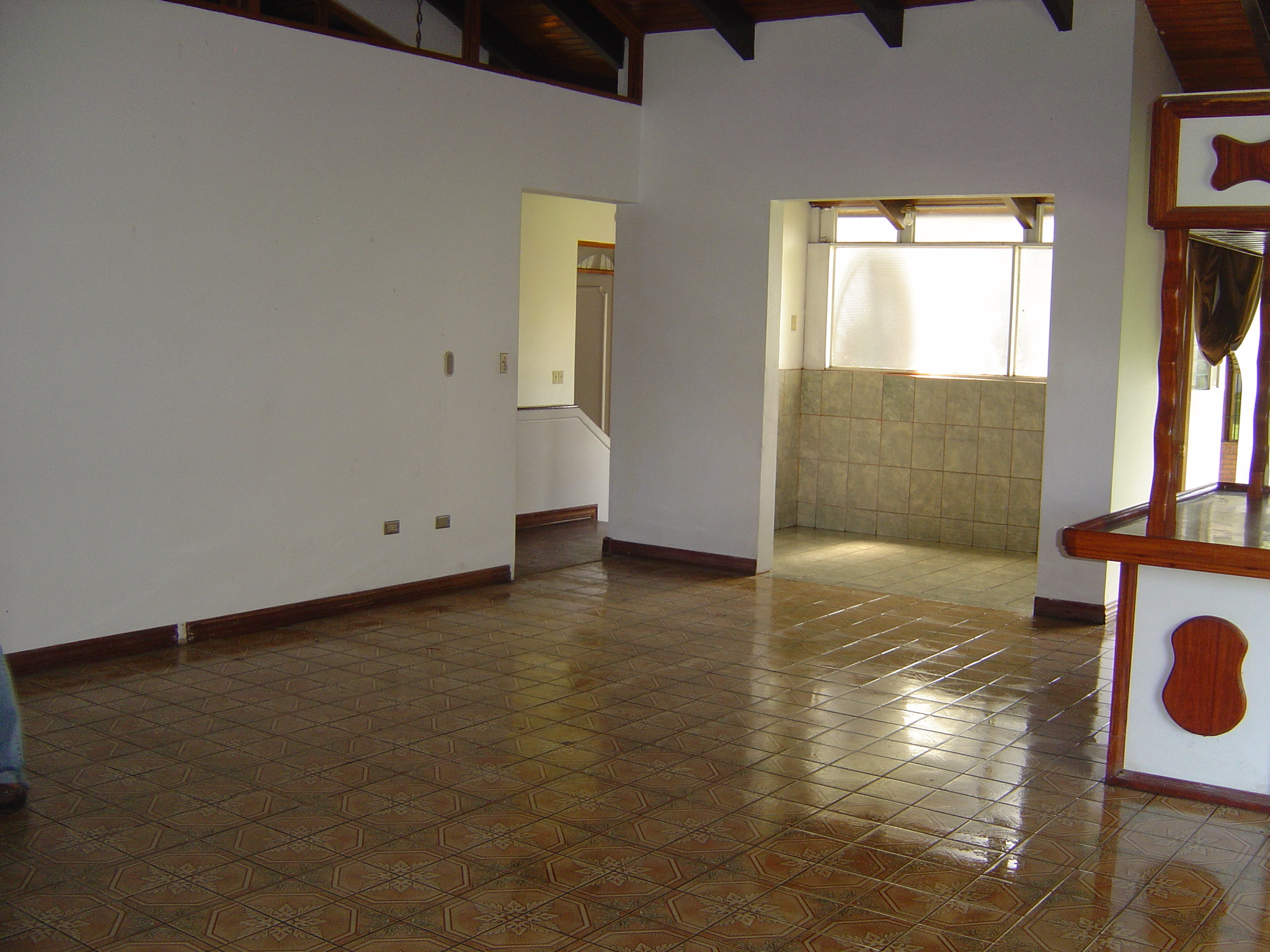 4 bed Single Family Homes For Sale in La Uruca, San Jose - thumb 5