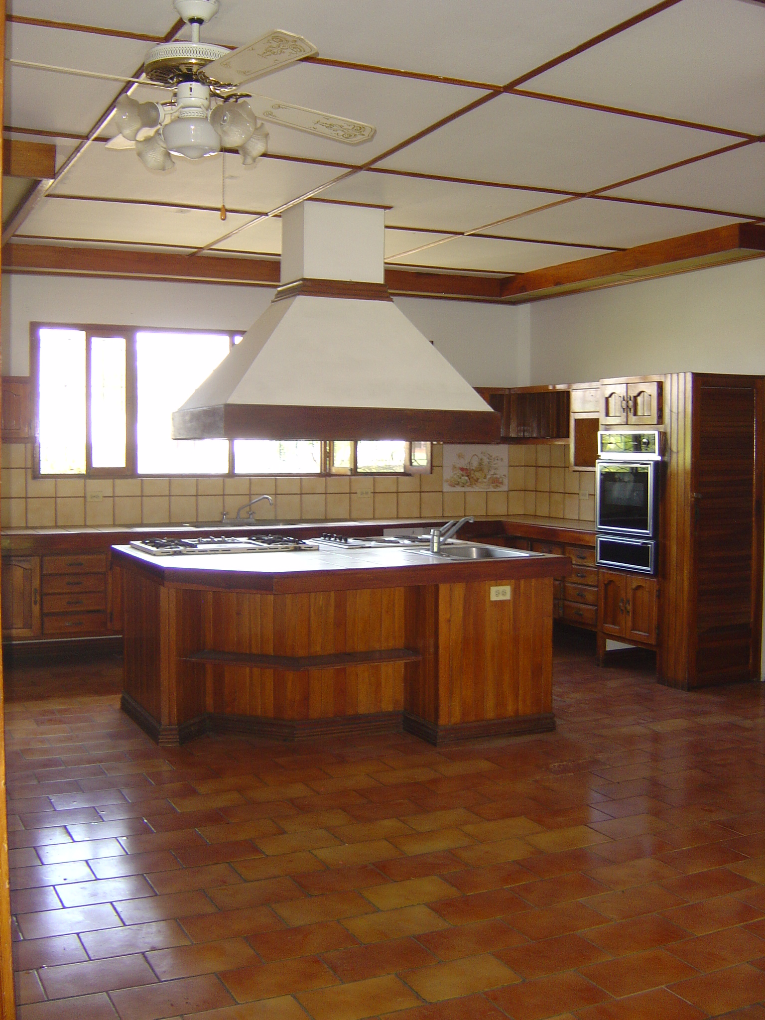 4 bed Single Family Homes For Sale in La Uruca, San Jose - thumb 6