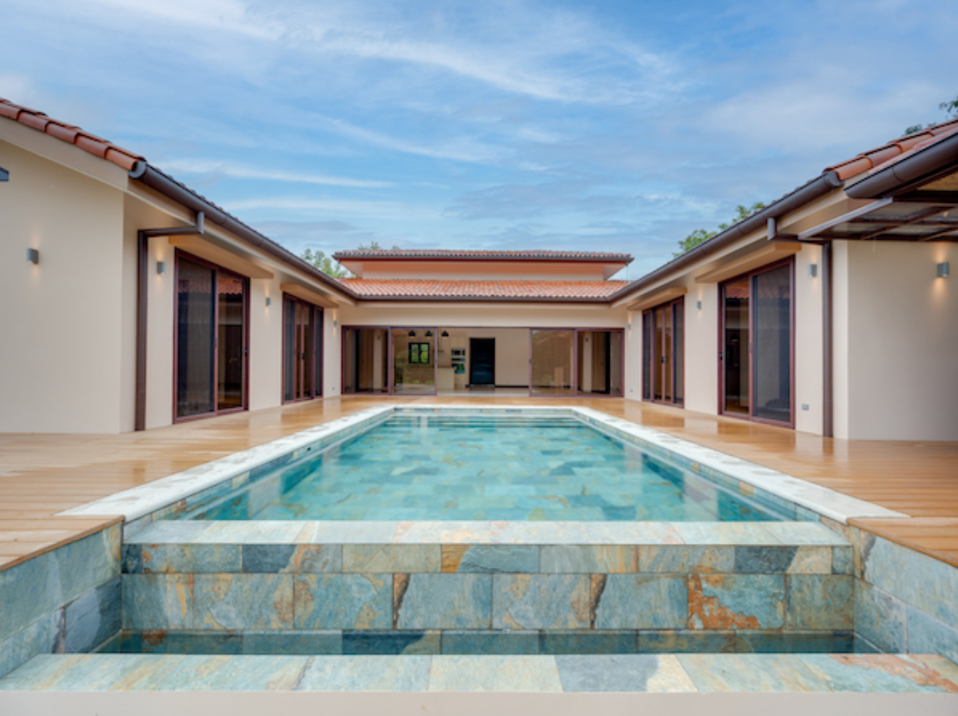 4 bed Single Family Homes For Sale in Tamarindo, Guanacaste - thumb 3