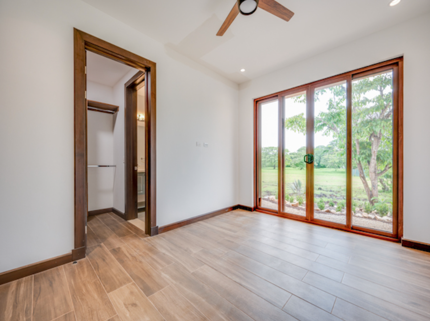 4 bed Single Family Homes For Sale in Tamarindo, Guanacaste - thumb 10