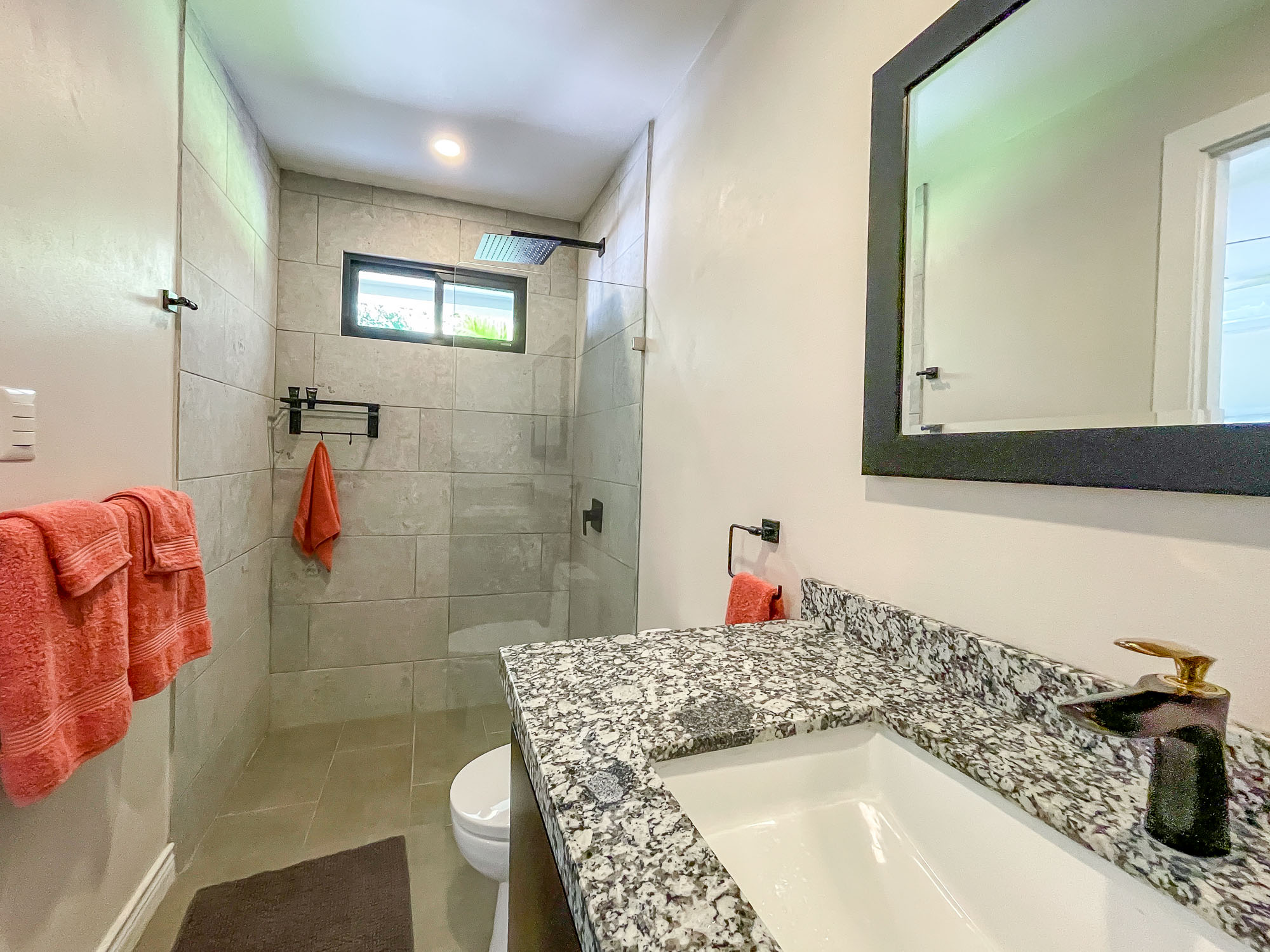 4 bed Single Family Homes For Sale in Ojochal, Puntarenas - thumb 19
