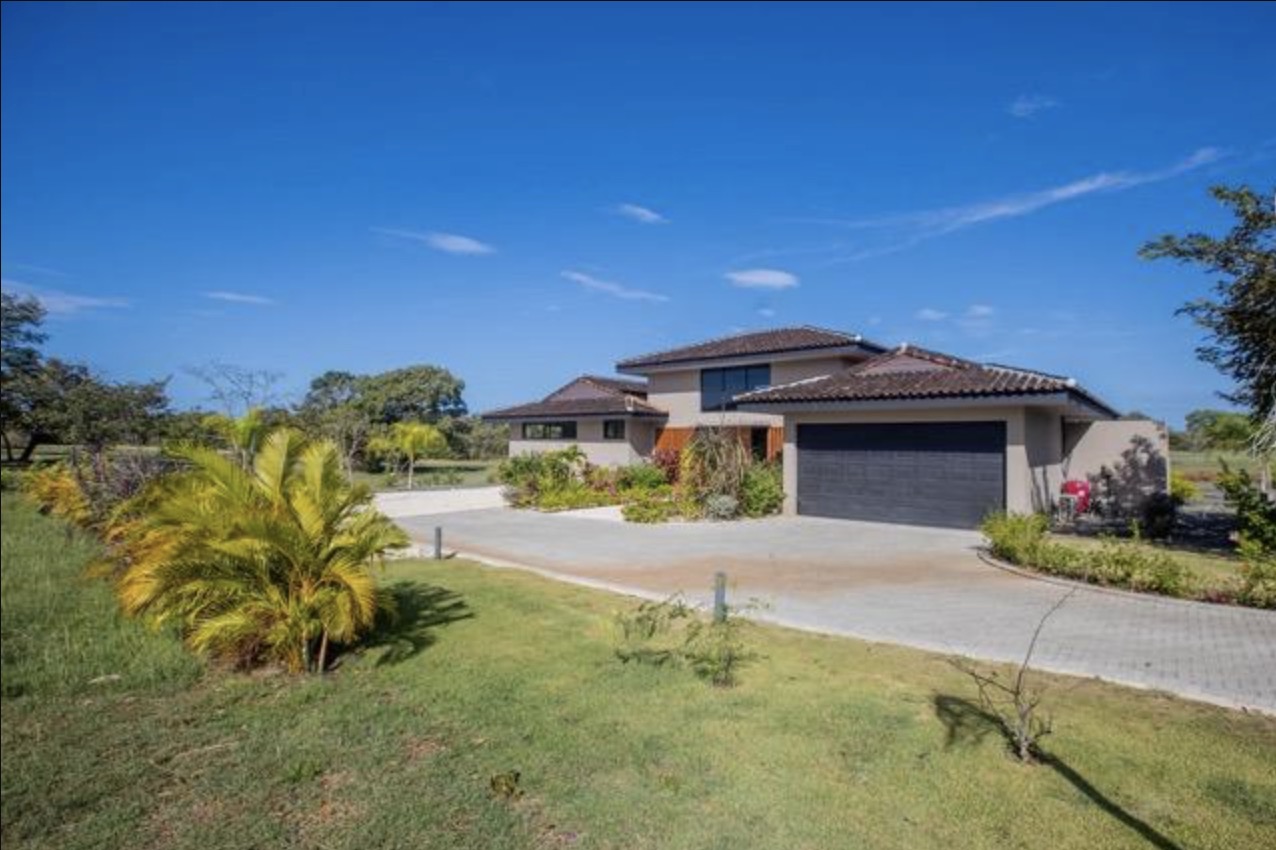 3 bed Single Family Homes For Sale in Hacienda Pinilla, Guanacaste - thumb 1