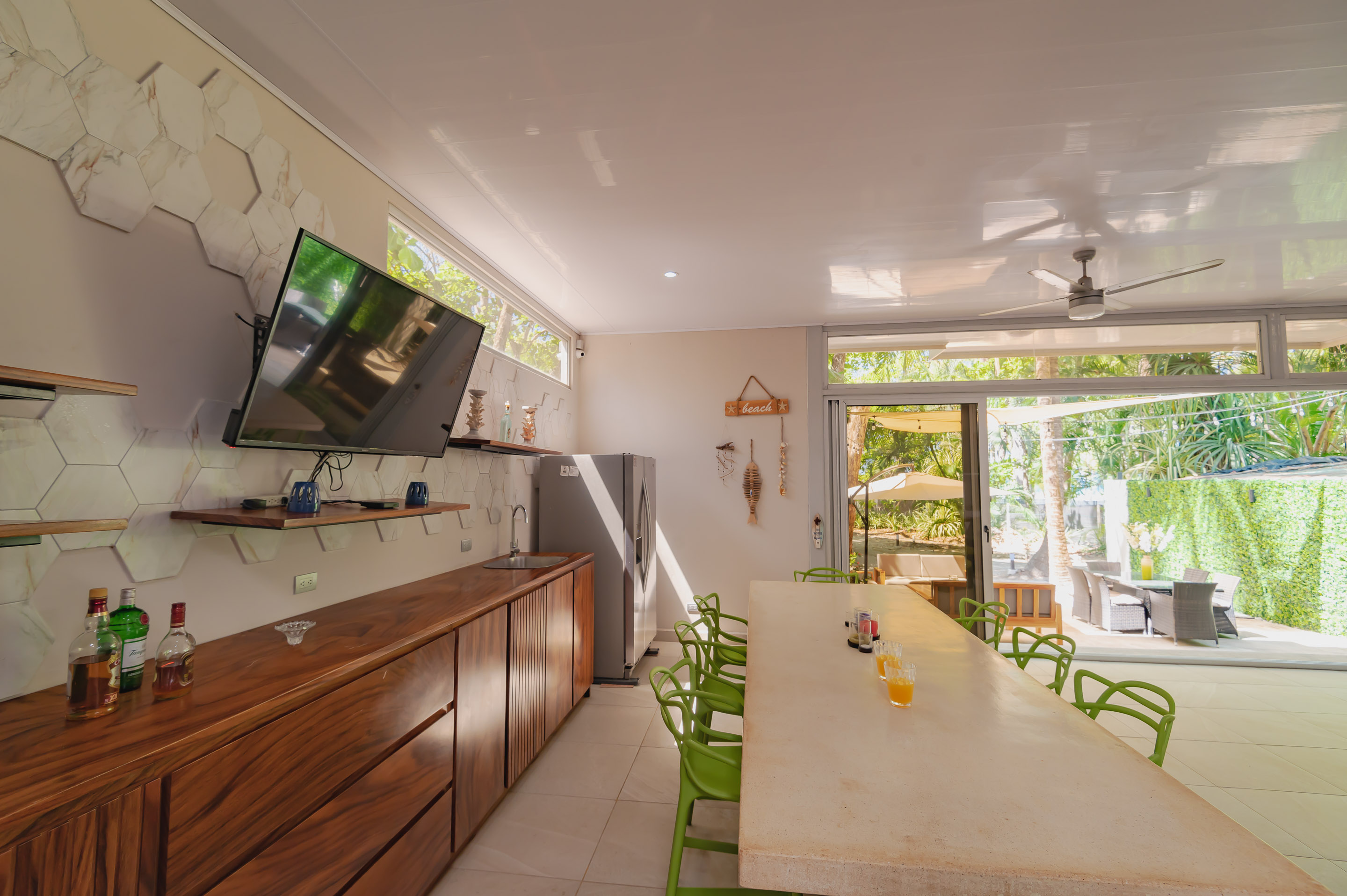 7 bed Single Family Homes For Sale in Santa Teresa, Puntarenas - thumb 24