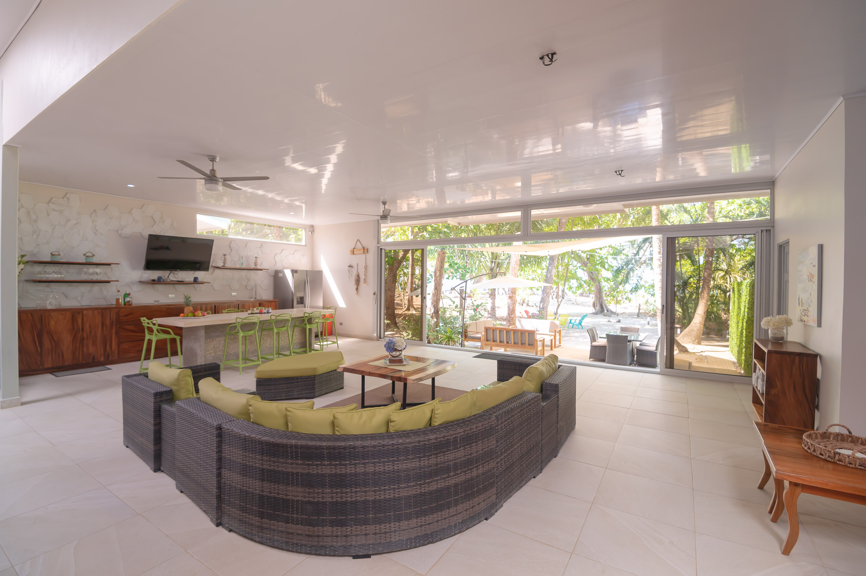 7 bed Single Family Homes For Sale in Santa Teresa, Puntarenas - thumb 13