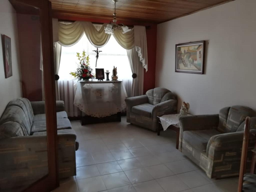 4 bed Single Family Homes For Sale in Montes de Oca, San Jose - thumb 8