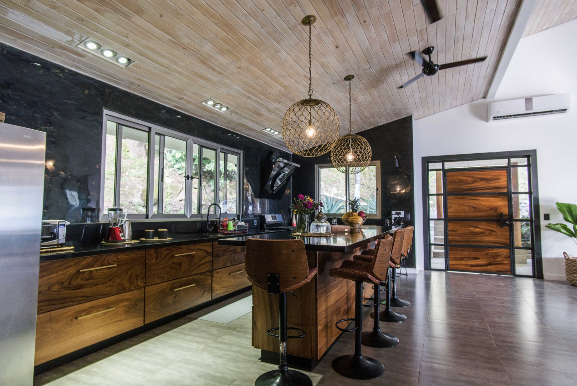 7 bed Single Family Homes For Sale in Santa Teresa, Puntarenas - thumb 17