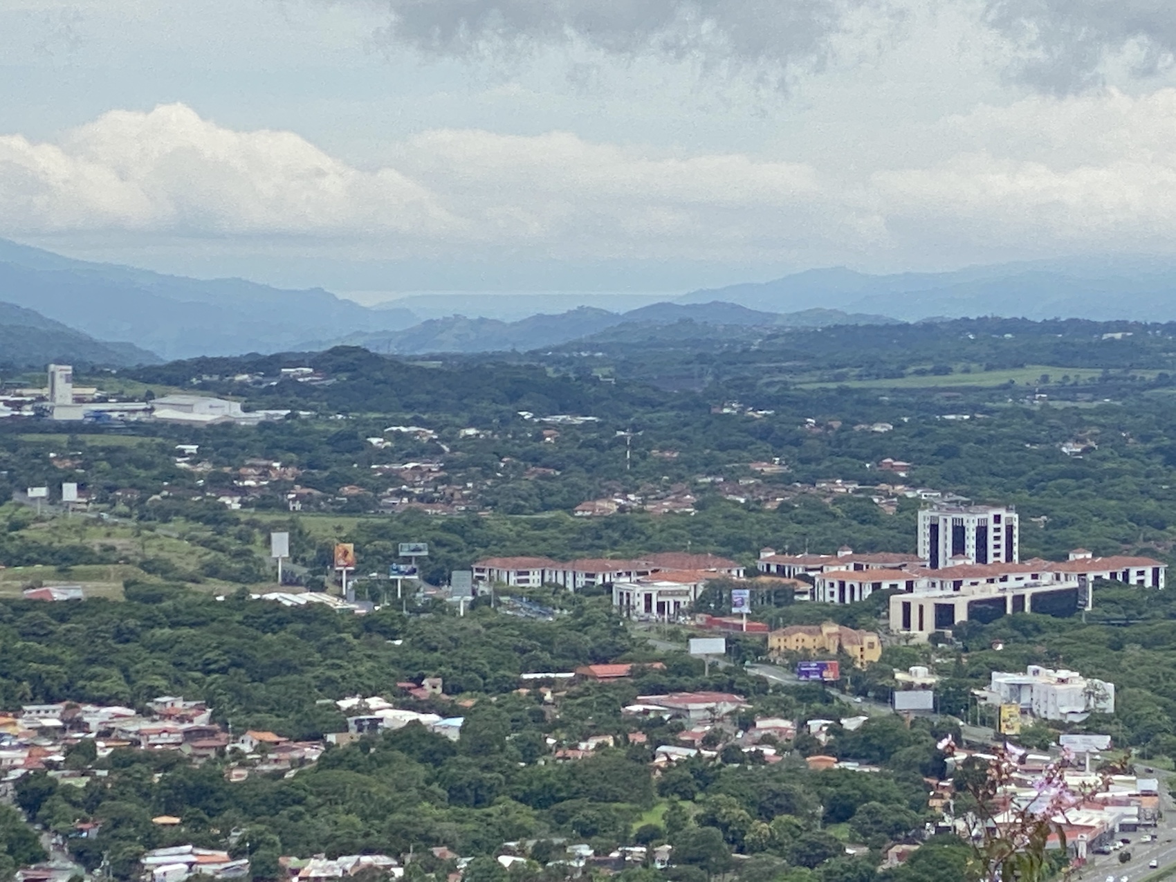 5 bed Single Family Homes For Sale in Santa Ana, San Jose - thumb 4