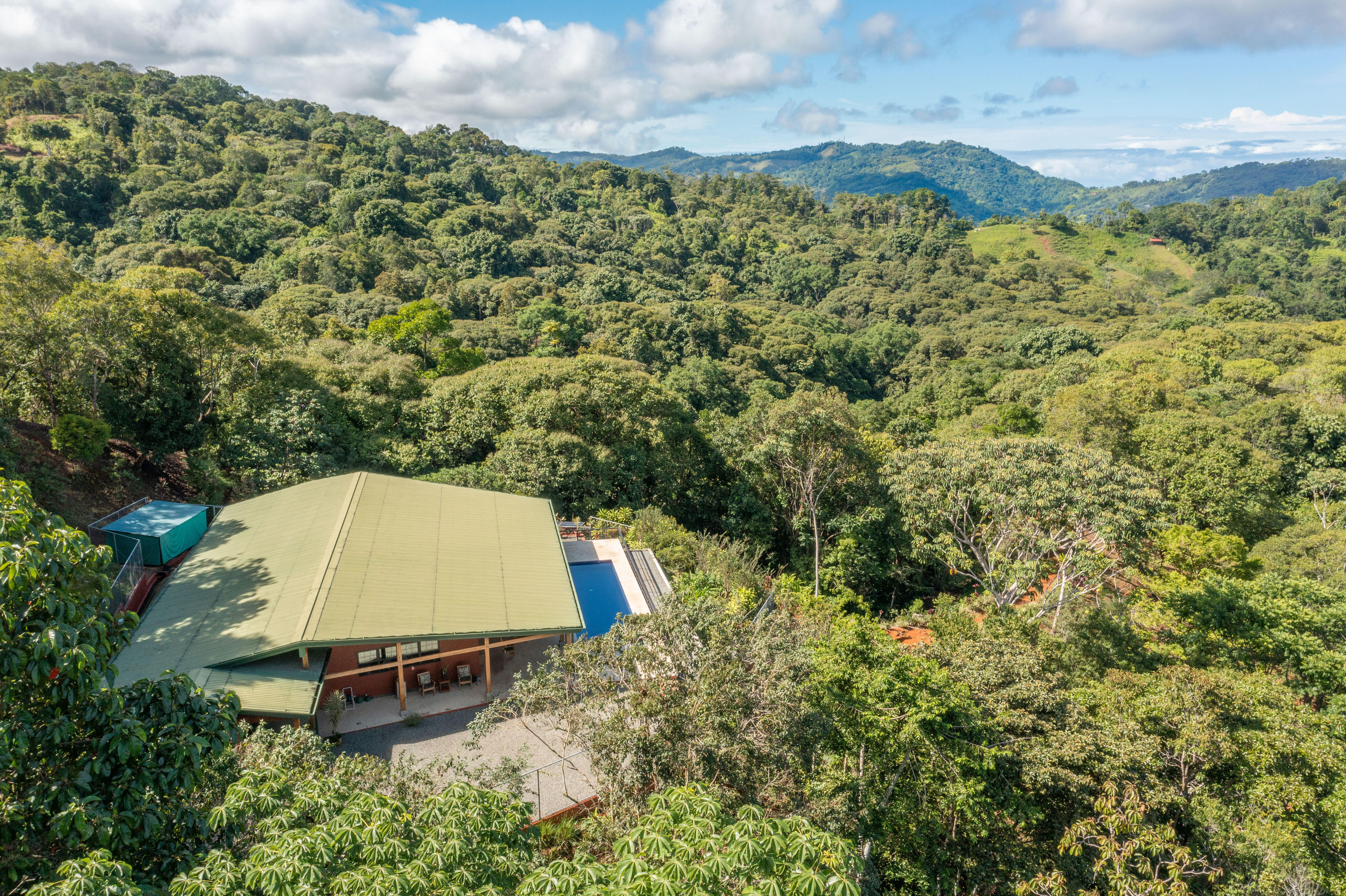 1 bed Single Family Homes For Sale in Dominical, Puntarenas - thumb 3