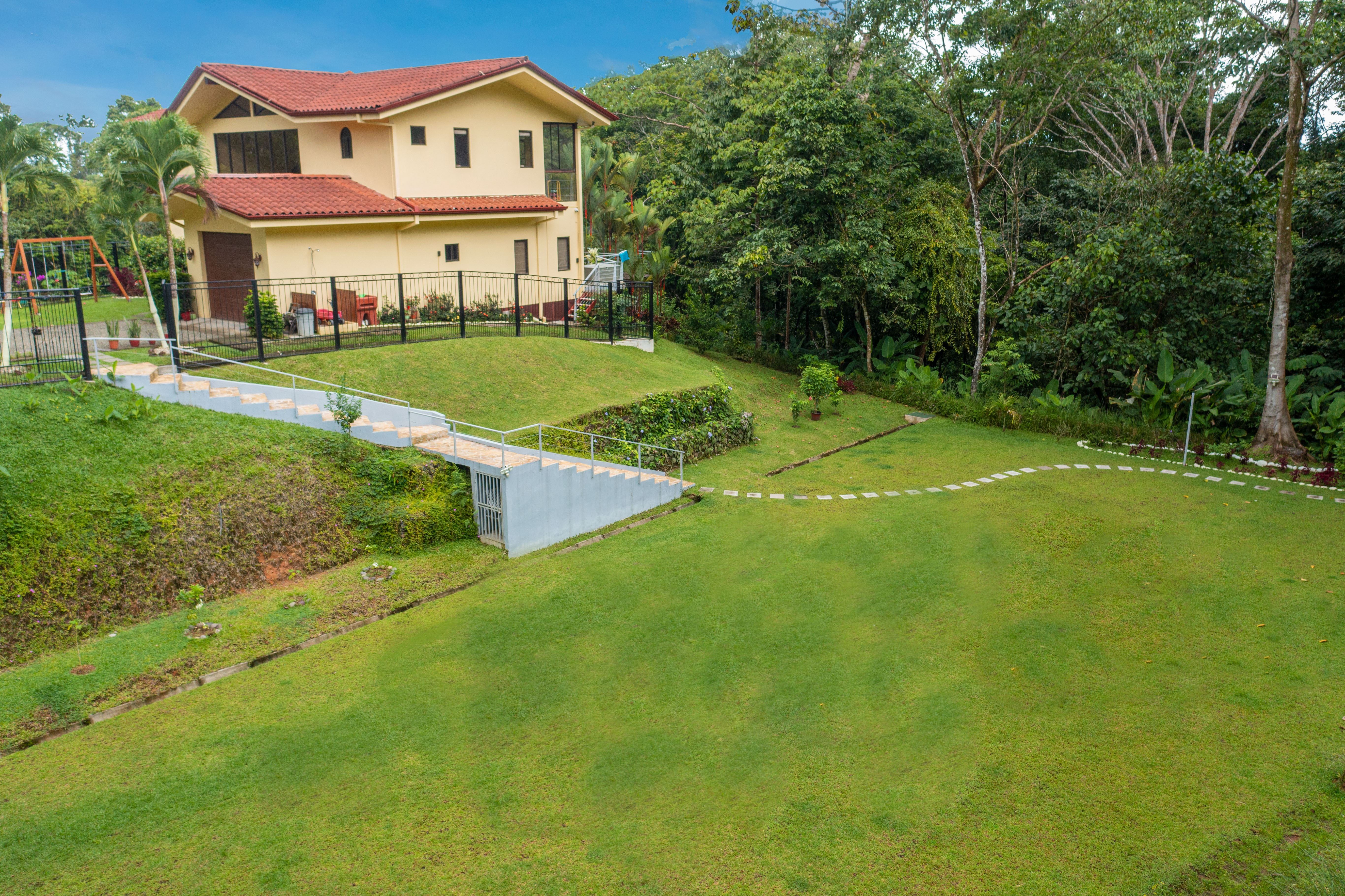 3 bed Single Family Homes For Sale in Quepos, Puntarenas - thumb 27