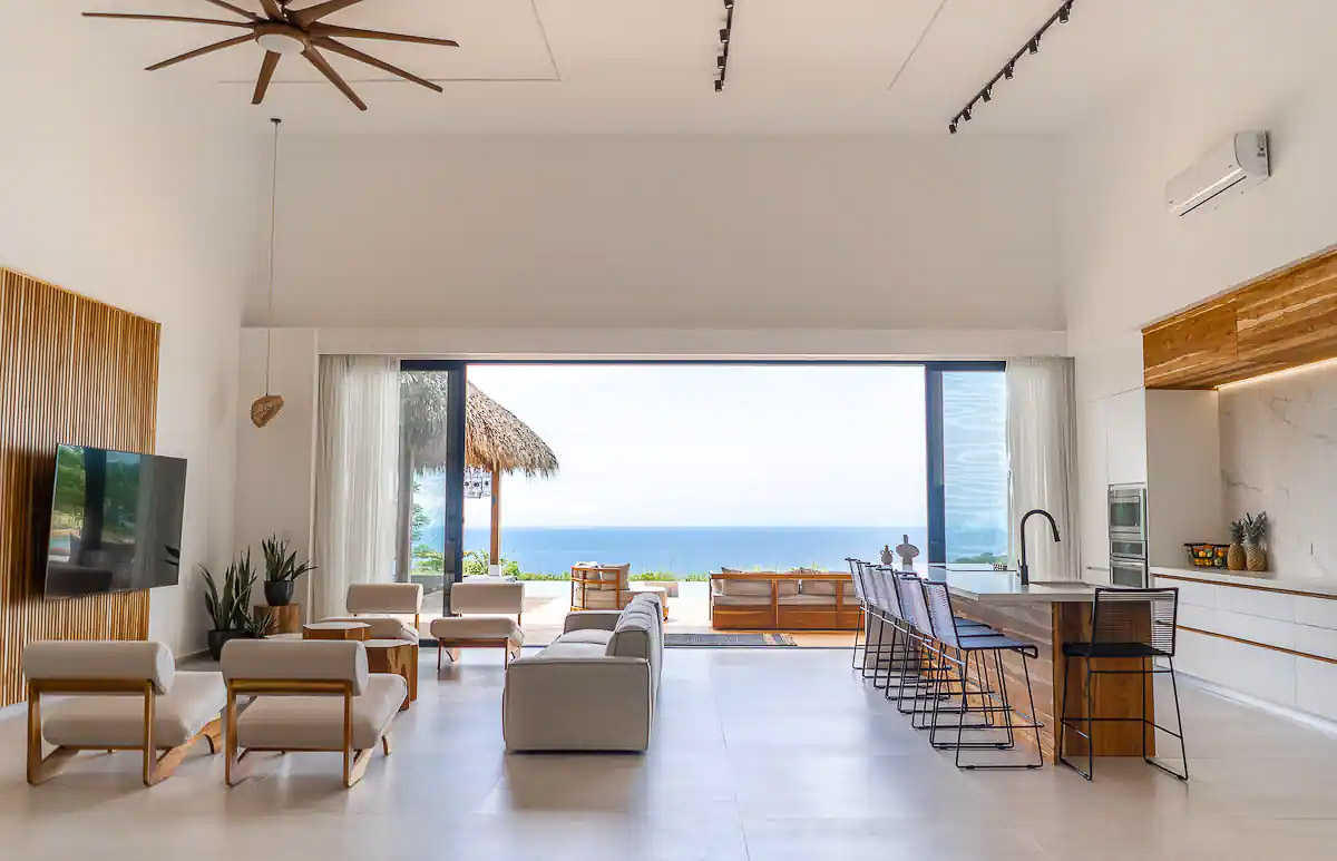 6 bed Single Family Homes For Sale in Santa Teresa, Puntarenas - thumb 3