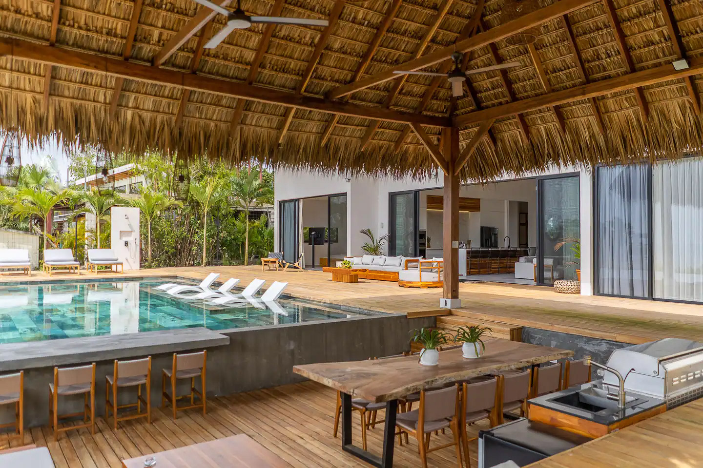 6 bed Single Family Homes For Sale in Santa Teresa, Puntarenas - thumb 4