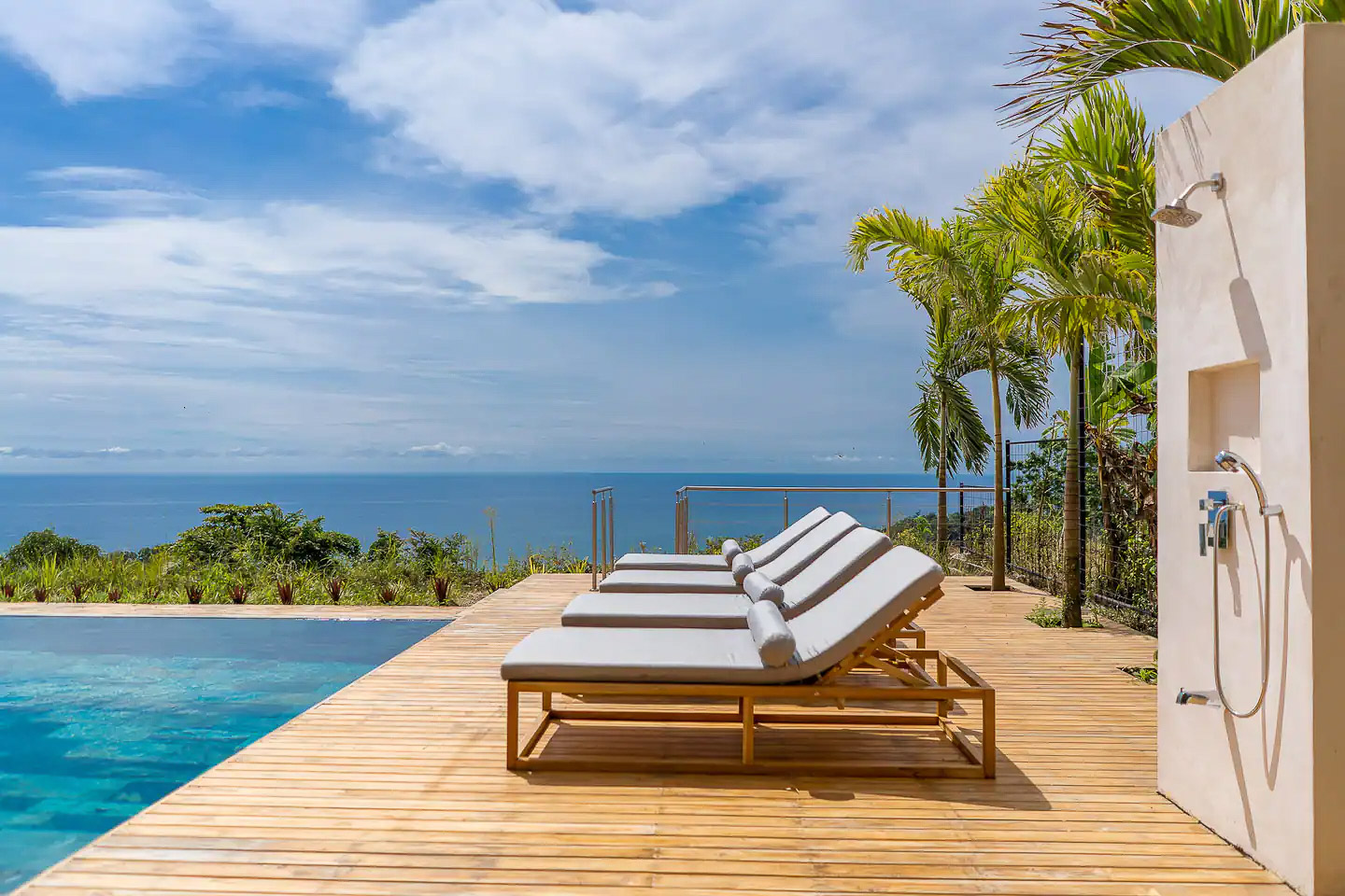 6 bed Single Family Homes For Sale in Santa Teresa, Puntarenas - thumb 5