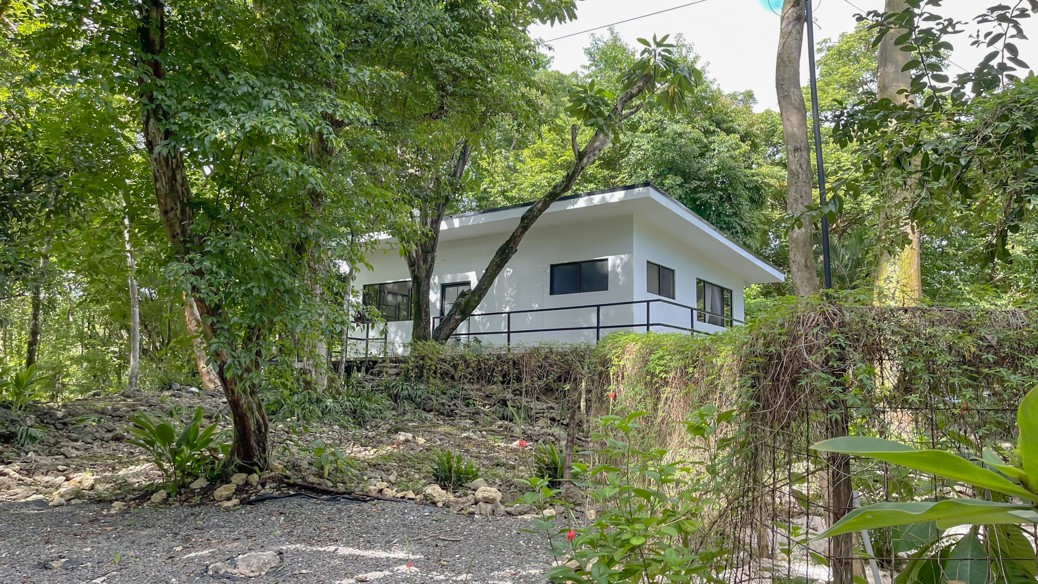 4 bed Single Family Homes For Sale in Santa Teresa, Puntarenas - thumb 21