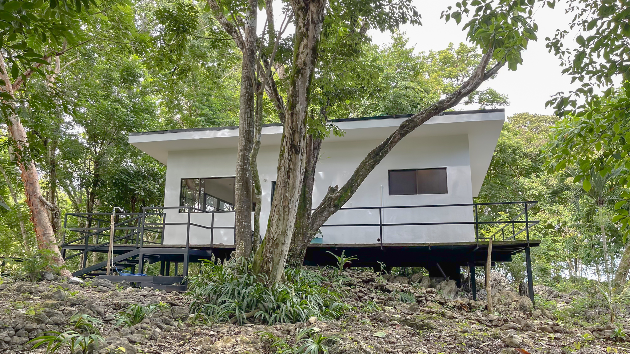 4 bed Single Family Homes For Sale in Santa Teresa, Puntarenas - thumb 26