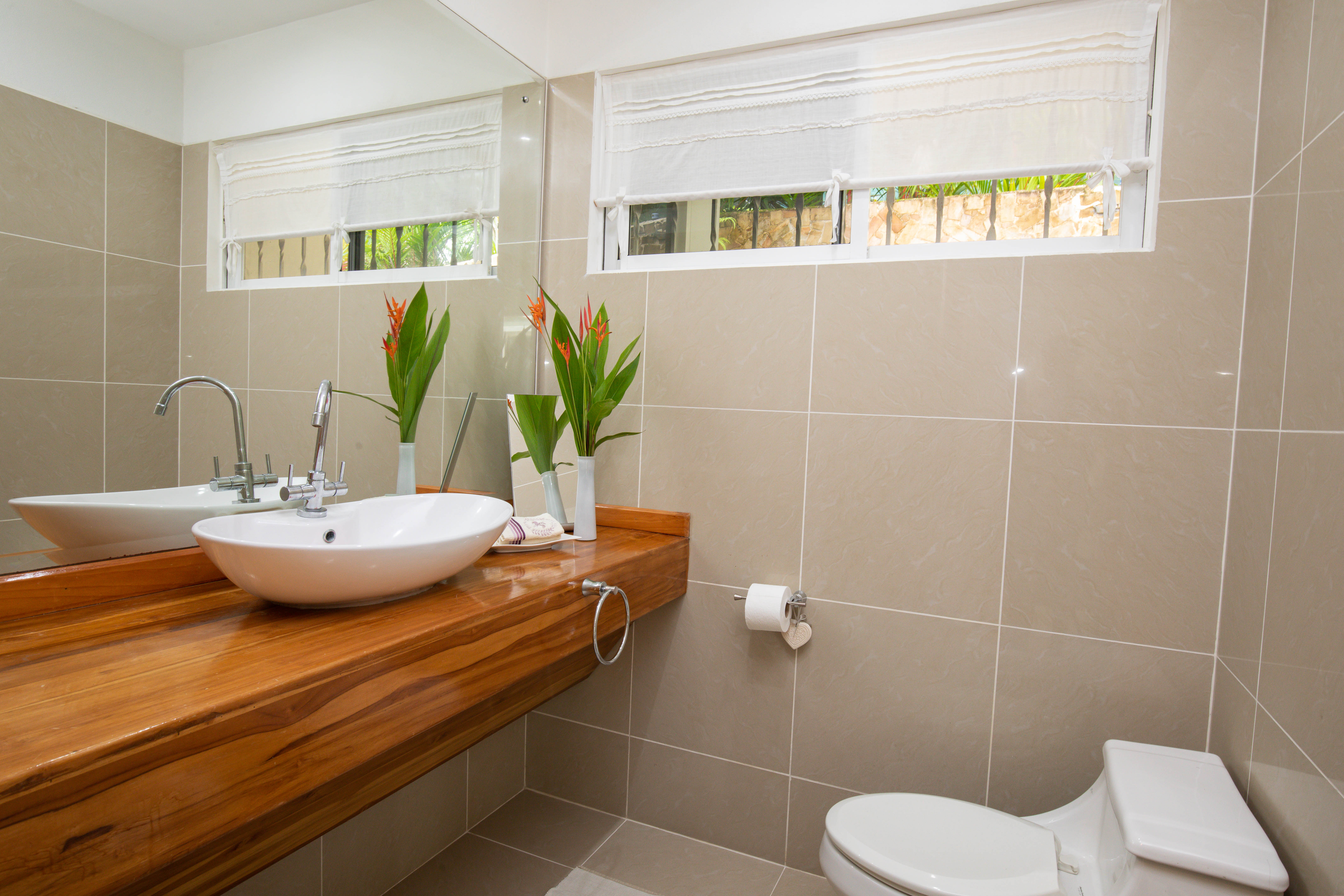 4 bed Single Family Homes For Sale in Quepos, Puntarenas - thumb 15