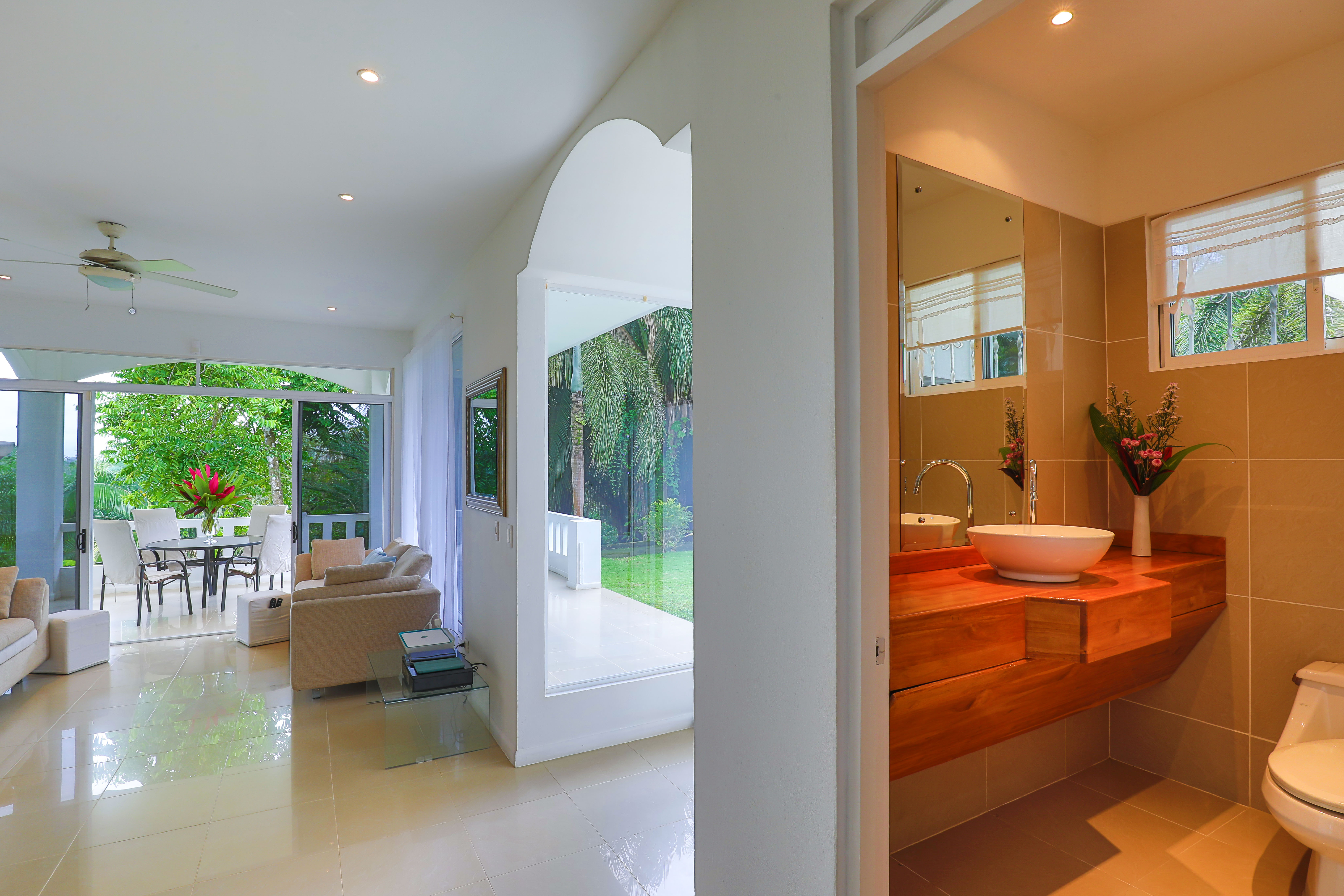 4 bed Single Family Homes For Sale in Quepos, Puntarenas - thumb 11