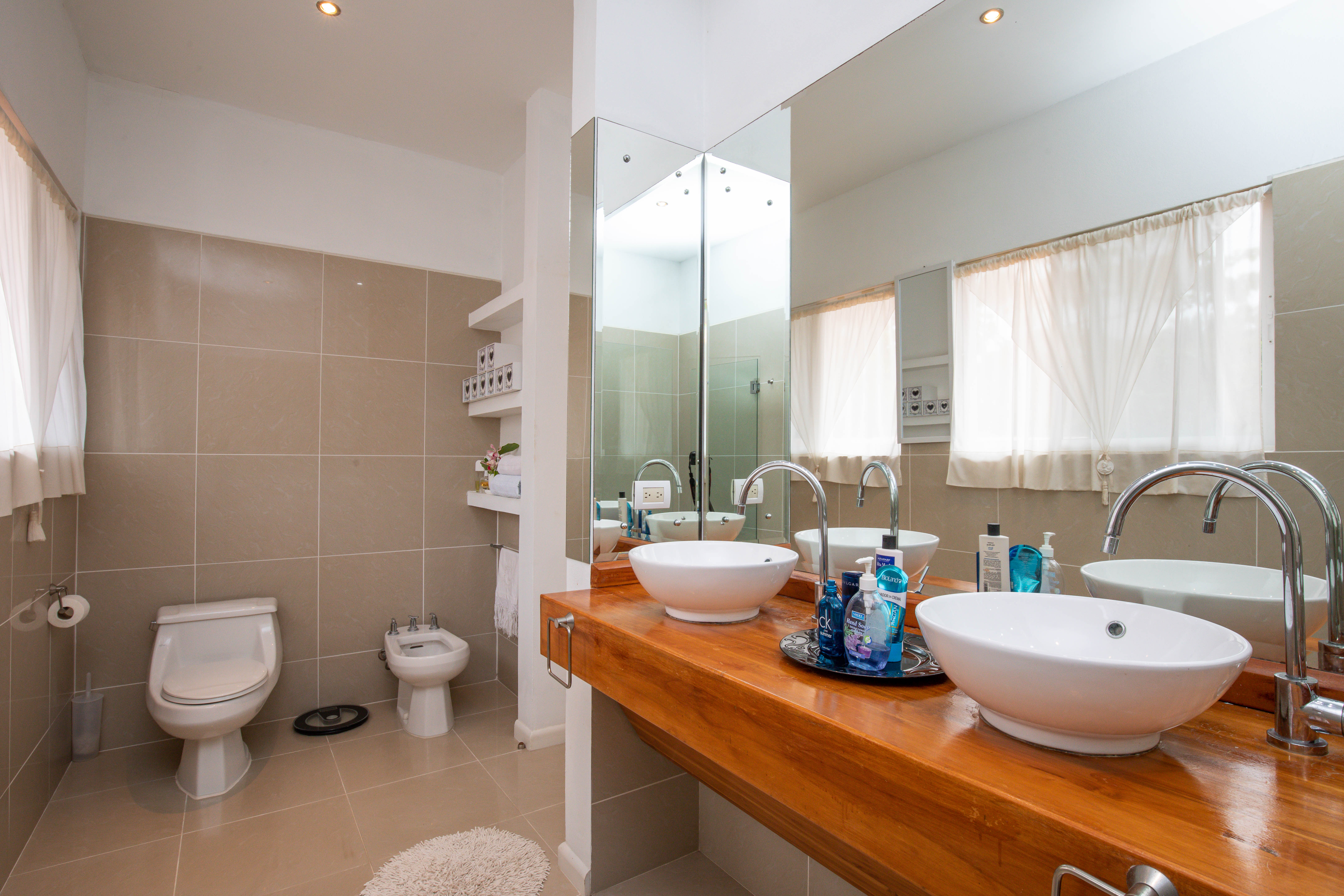 4 bed Single Family Homes For Sale in Quepos, Puntarenas - thumb 25