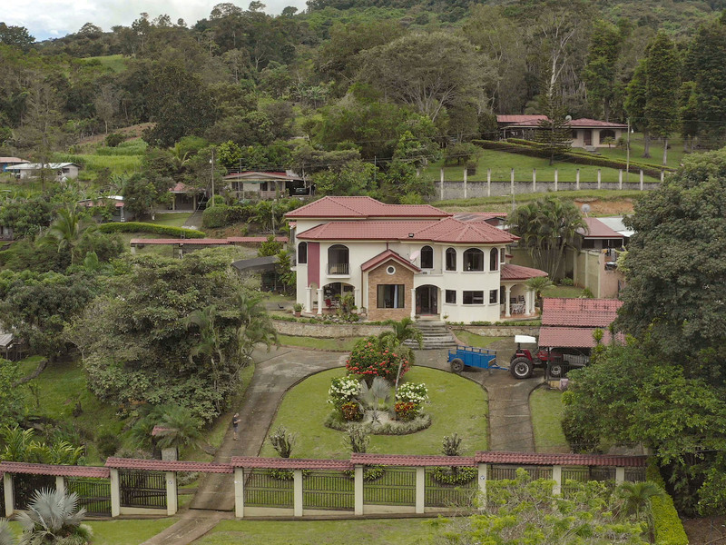 5 bed Single Family Homes For Sale in Perez Zeledon, Puntarenas - 1