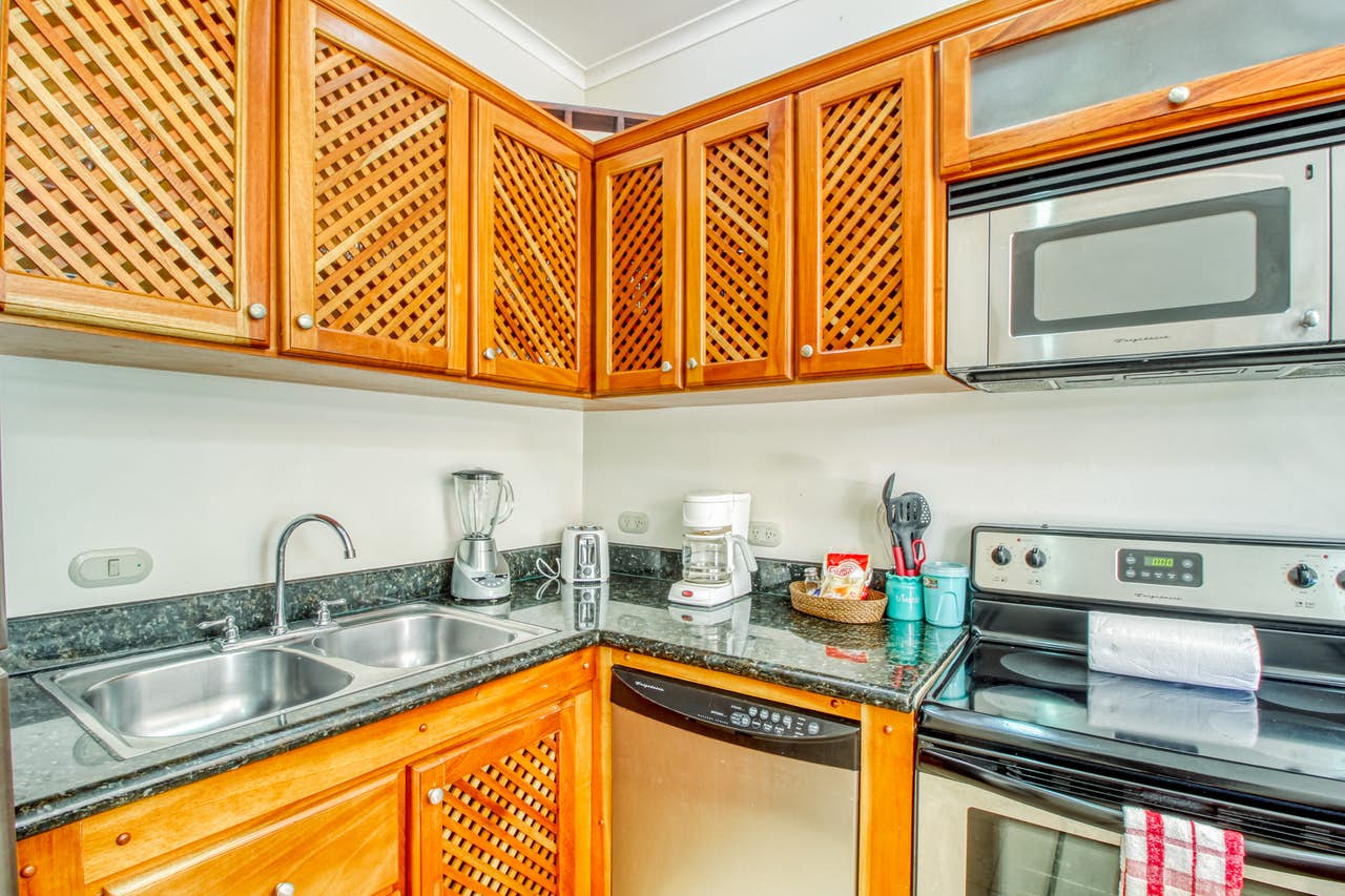 2 bed Condo For Sale in Jaco, Puntarenas - thumb 5