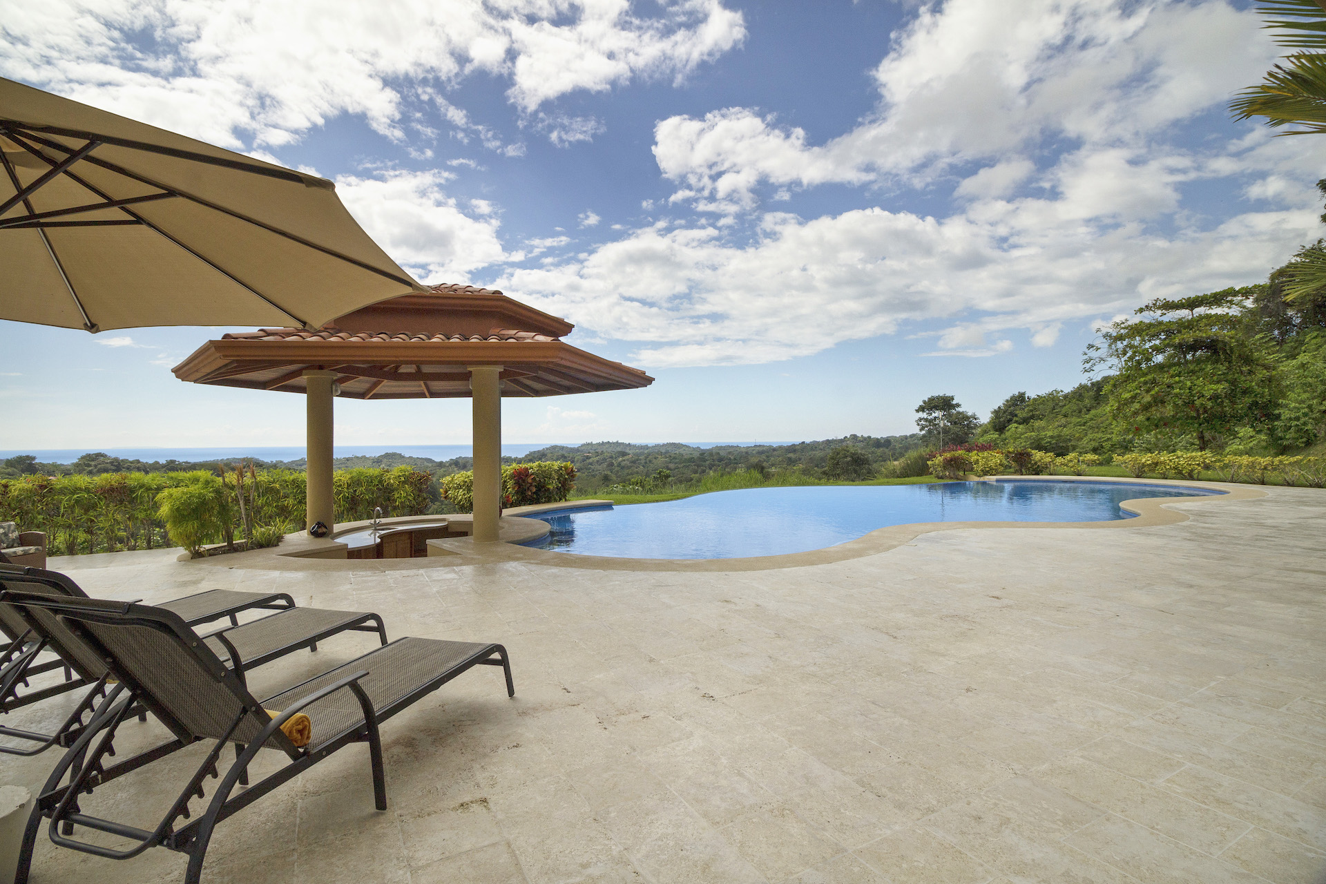 6 bed Single Family Homes For Sale in Ojochal, Puntarenas - thumb 17