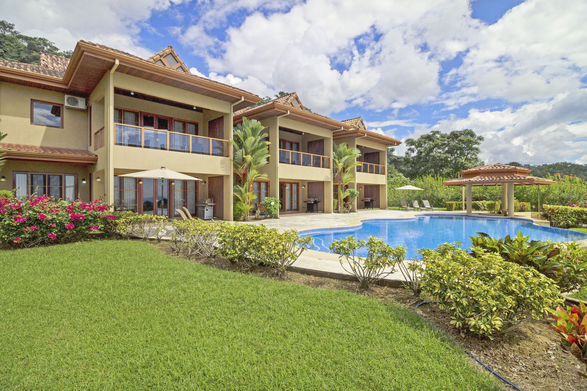 6 bed Single Family Homes For Sale in Ojochal, Puntarenas - thumb 20