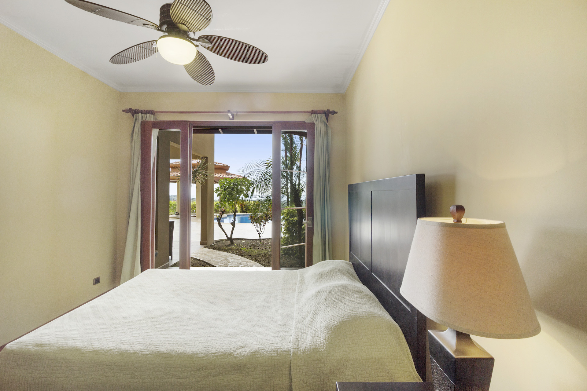 6 bed Single Family Homes For Sale in Ojochal, Puntarenas - thumb 7
