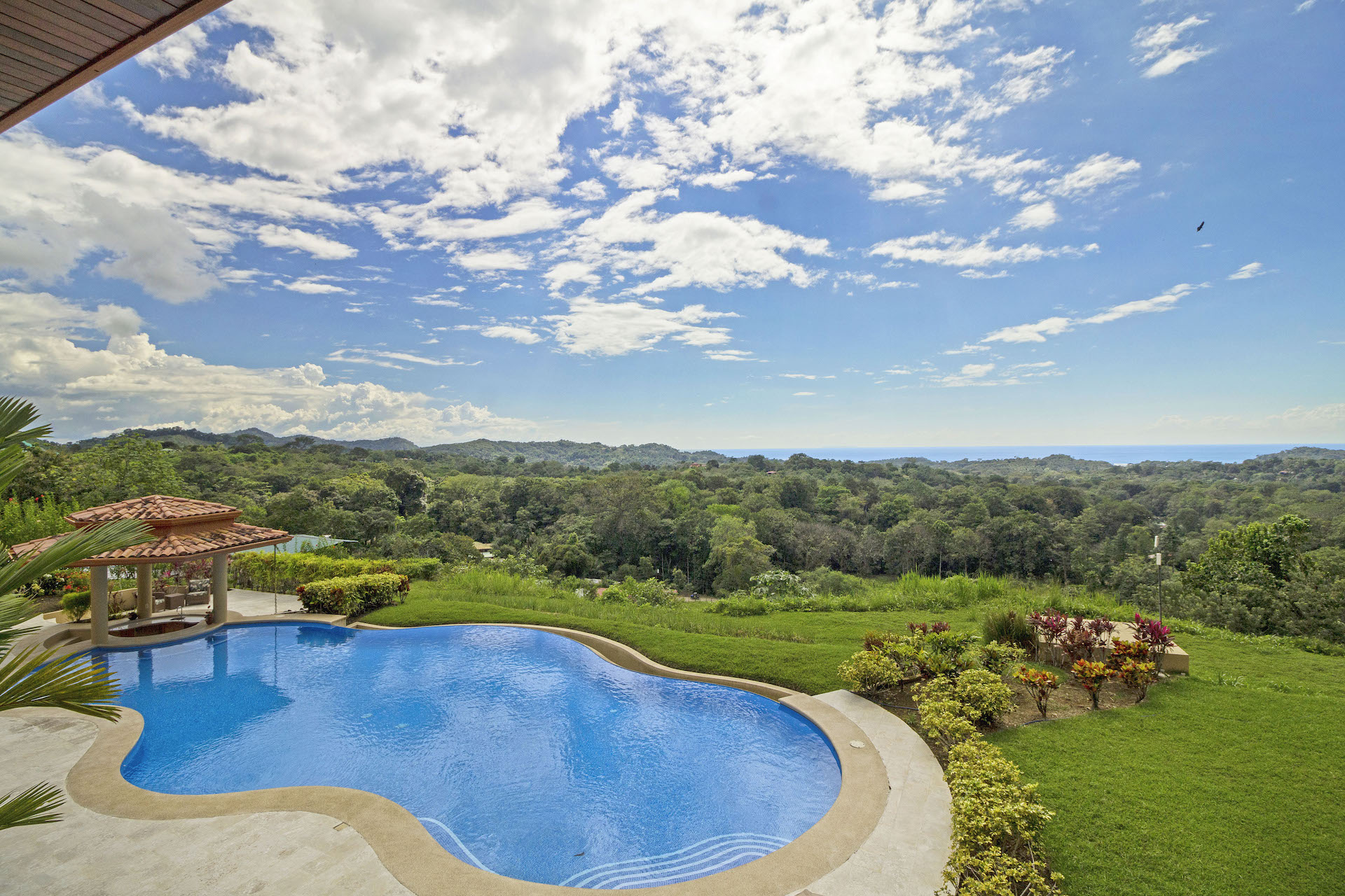 6 bed Single Family Homes For Sale in Ojochal, Puntarenas - thumb 4
