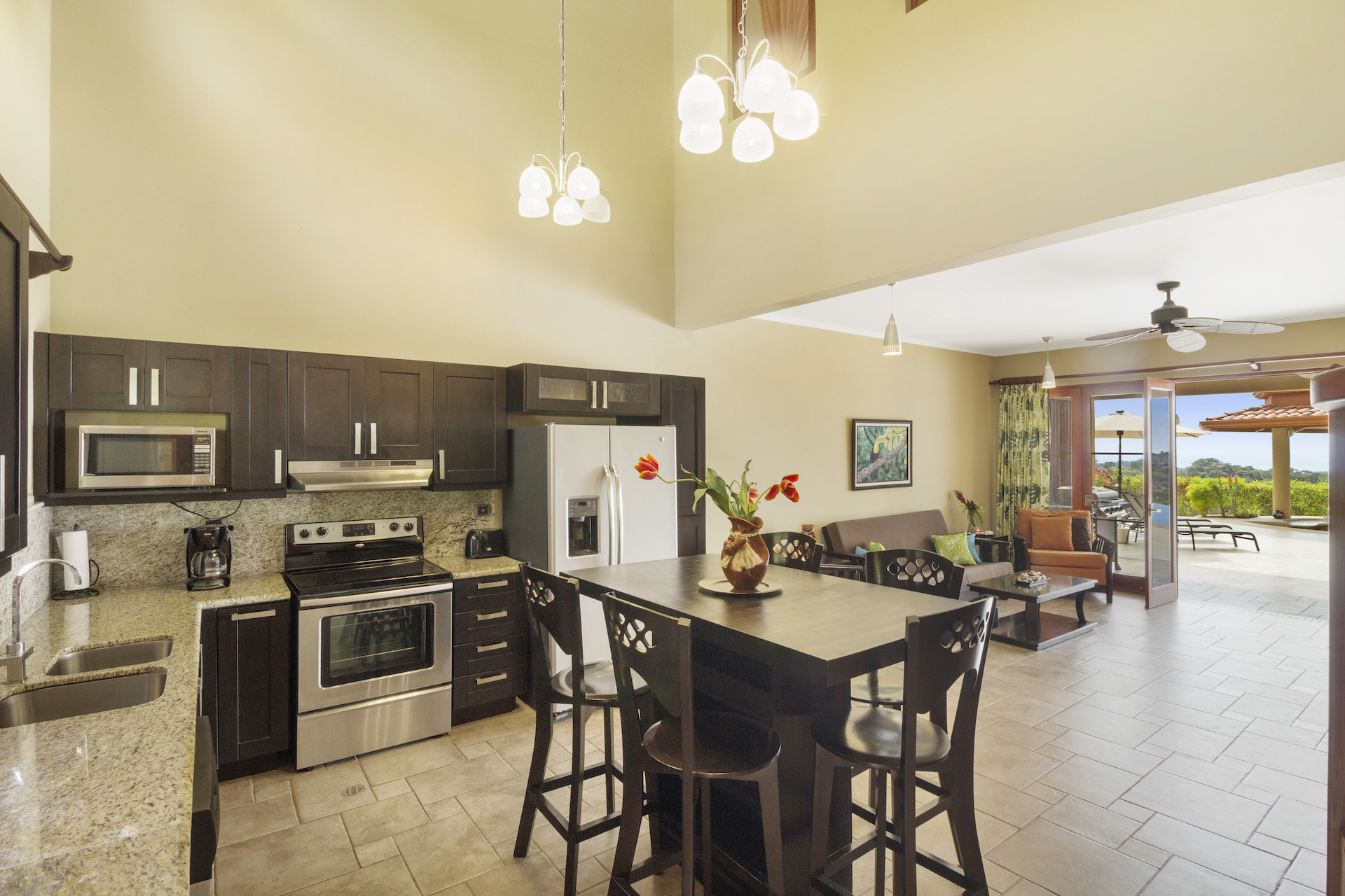 6 bed Single Family Homes For Sale in Ojochal, Puntarenas - thumb 6