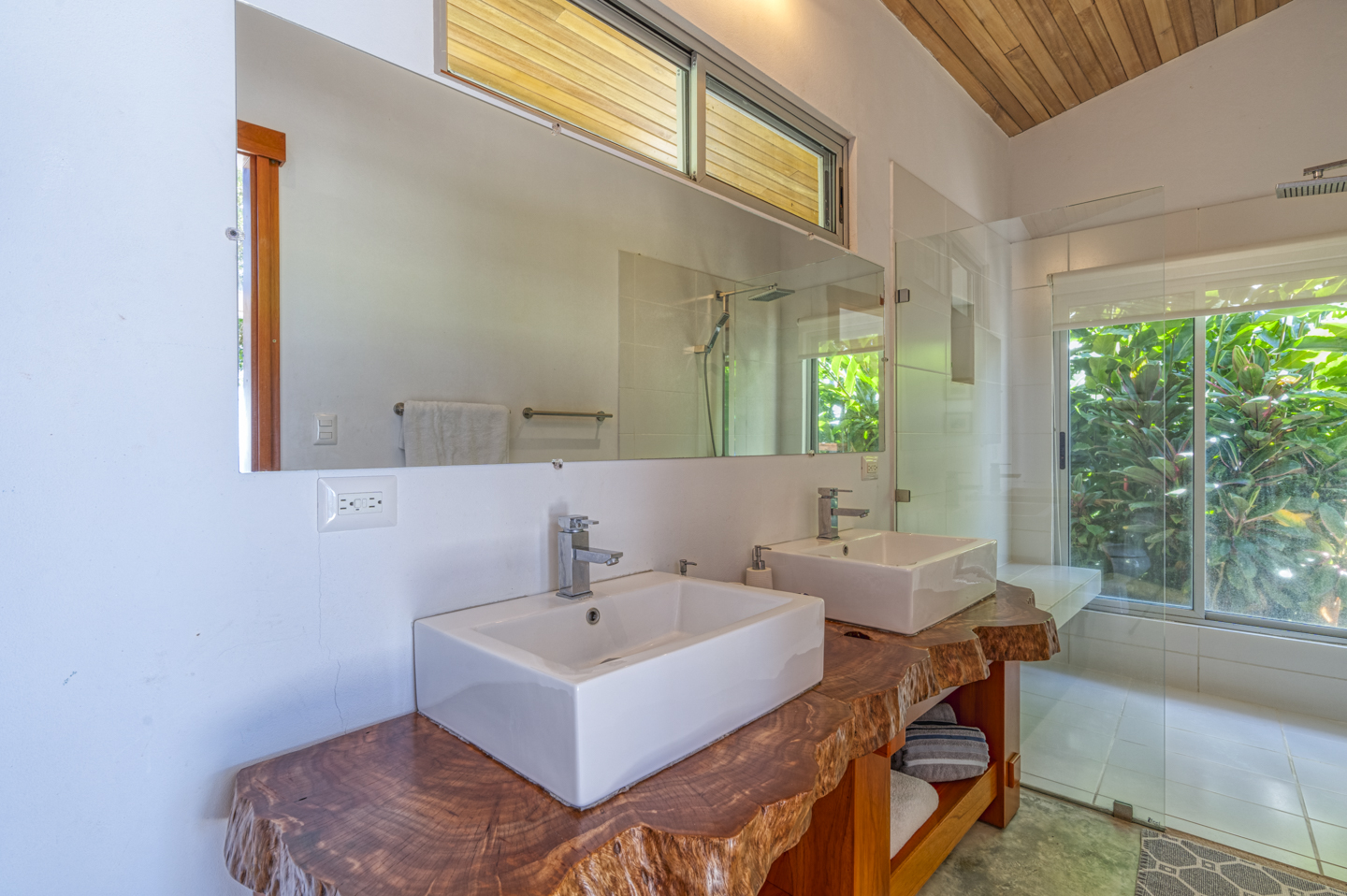 3 bed Single Family Homes For Sale in Dominical, Puntarenas - thumb 18