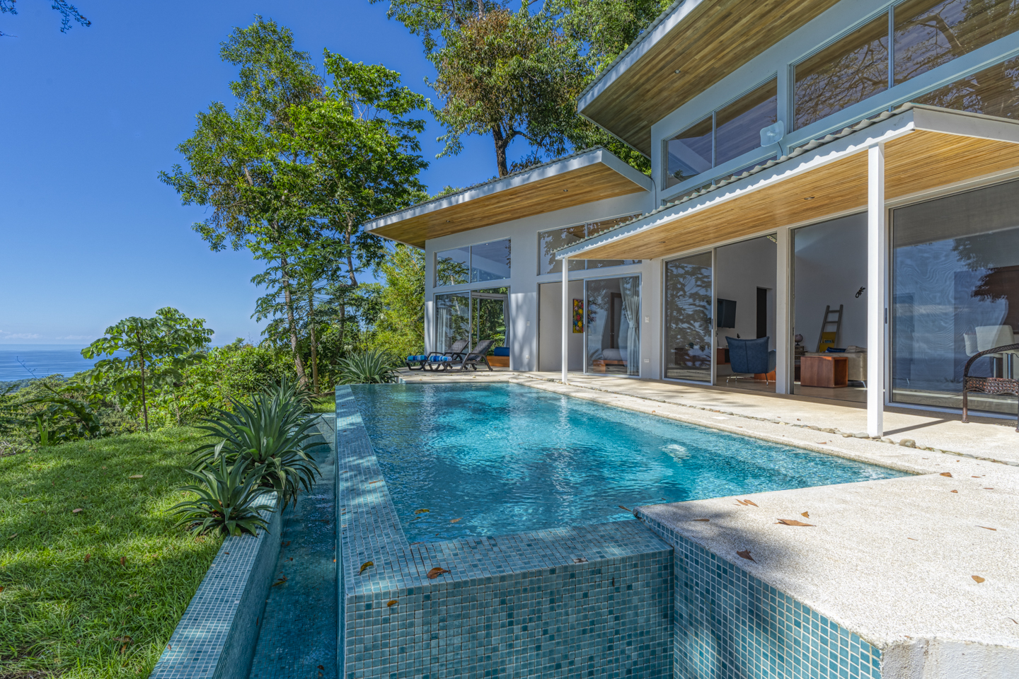 3 bed Single Family Homes For Sale in Dominical, Puntarenas - thumb 3