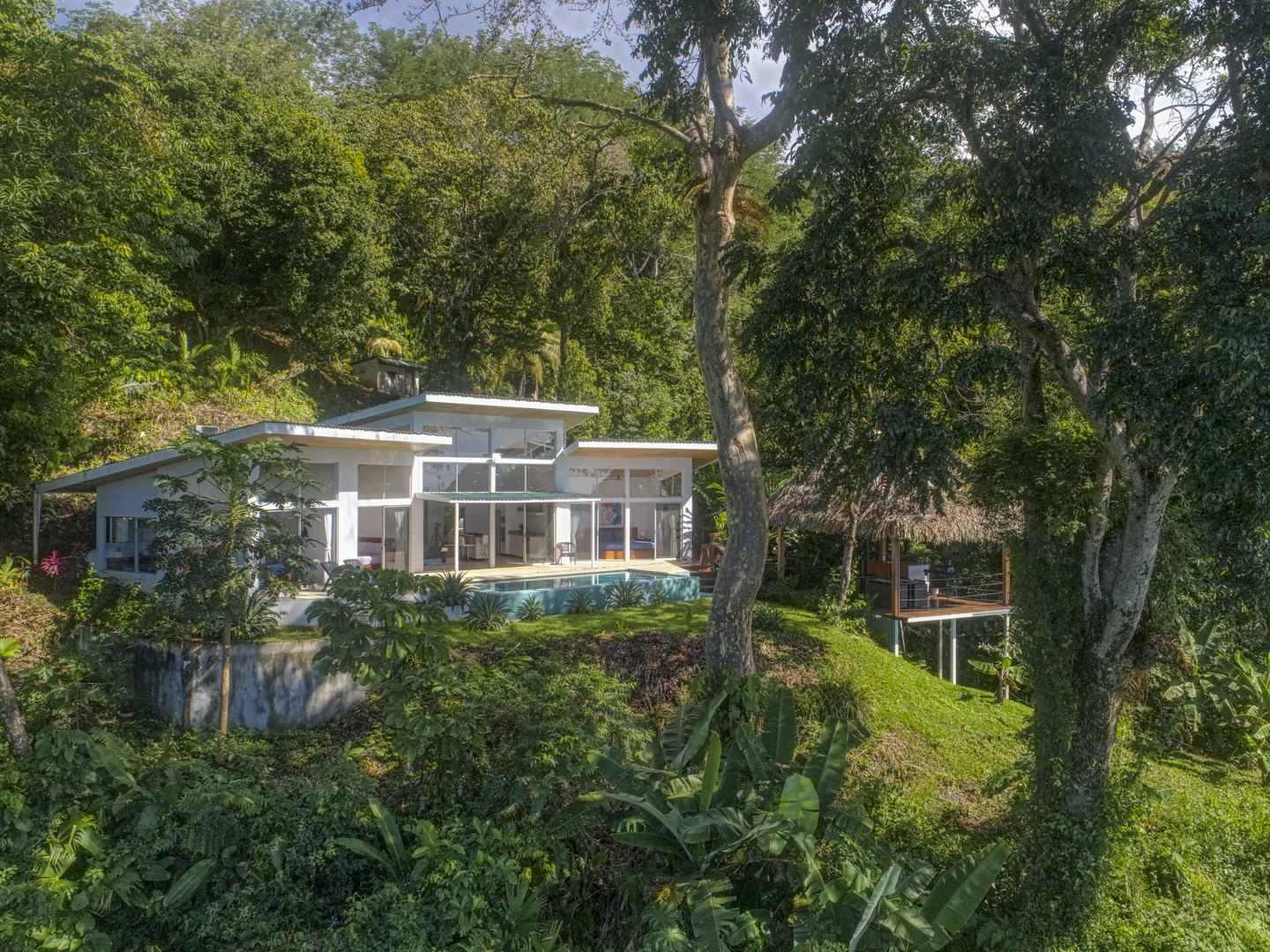 3 bed Single Family Homes For Sale in Dominical, Puntarenas - thumb 8