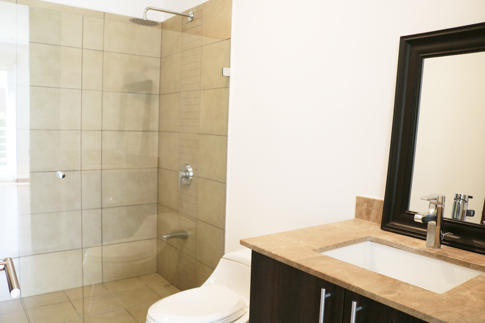 2 bed Apartment For Sale in Escazu, San Jose - thumb 11