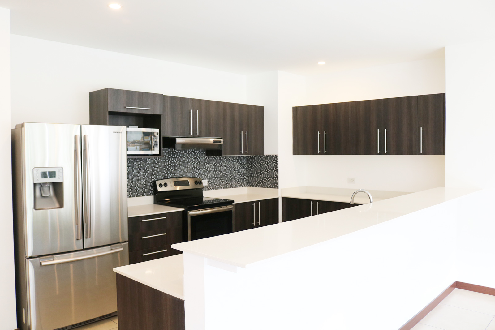 2 bed Apartment For Sale in Escazu, San Jose - thumb 4