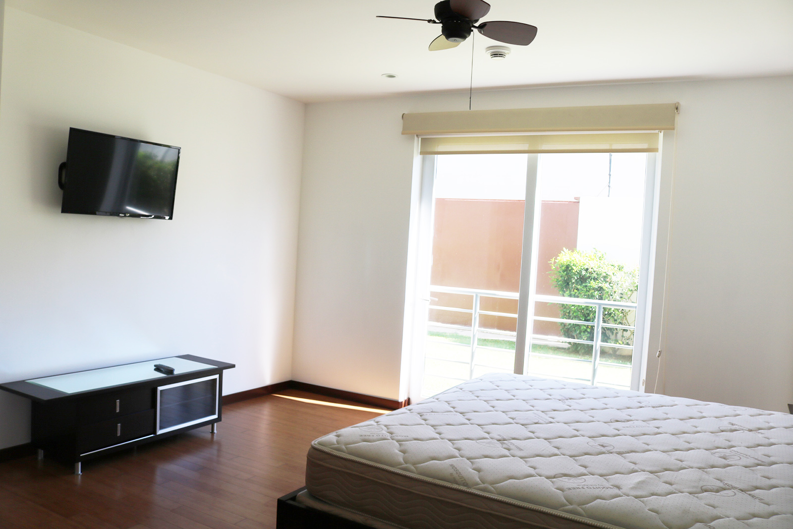 2 bed Apartment For Sale in Escazu, San Jose - thumb 9