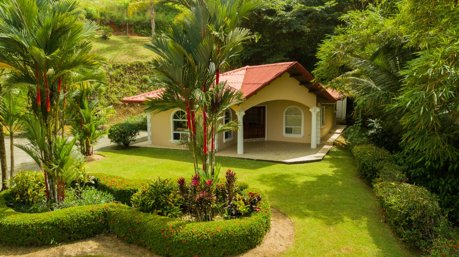 5 bed Single Family Homes For Sale in Ojochal, Puntarenas - thumb 14