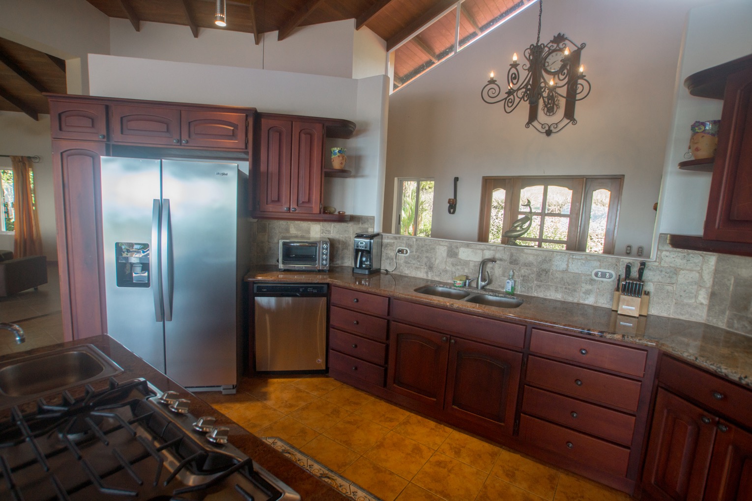 5 bed Single Family Homes For Sale in Ojochal, Puntarenas - thumb 11