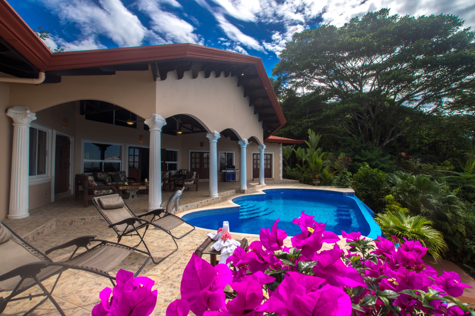5 bed Single Family Homes For Sale in Ojochal, Puntarenas - thumb 1