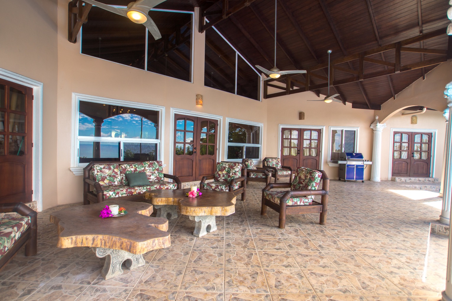 5 bed Single Family Homes For Sale in Ojochal, Puntarenas - thumb 5