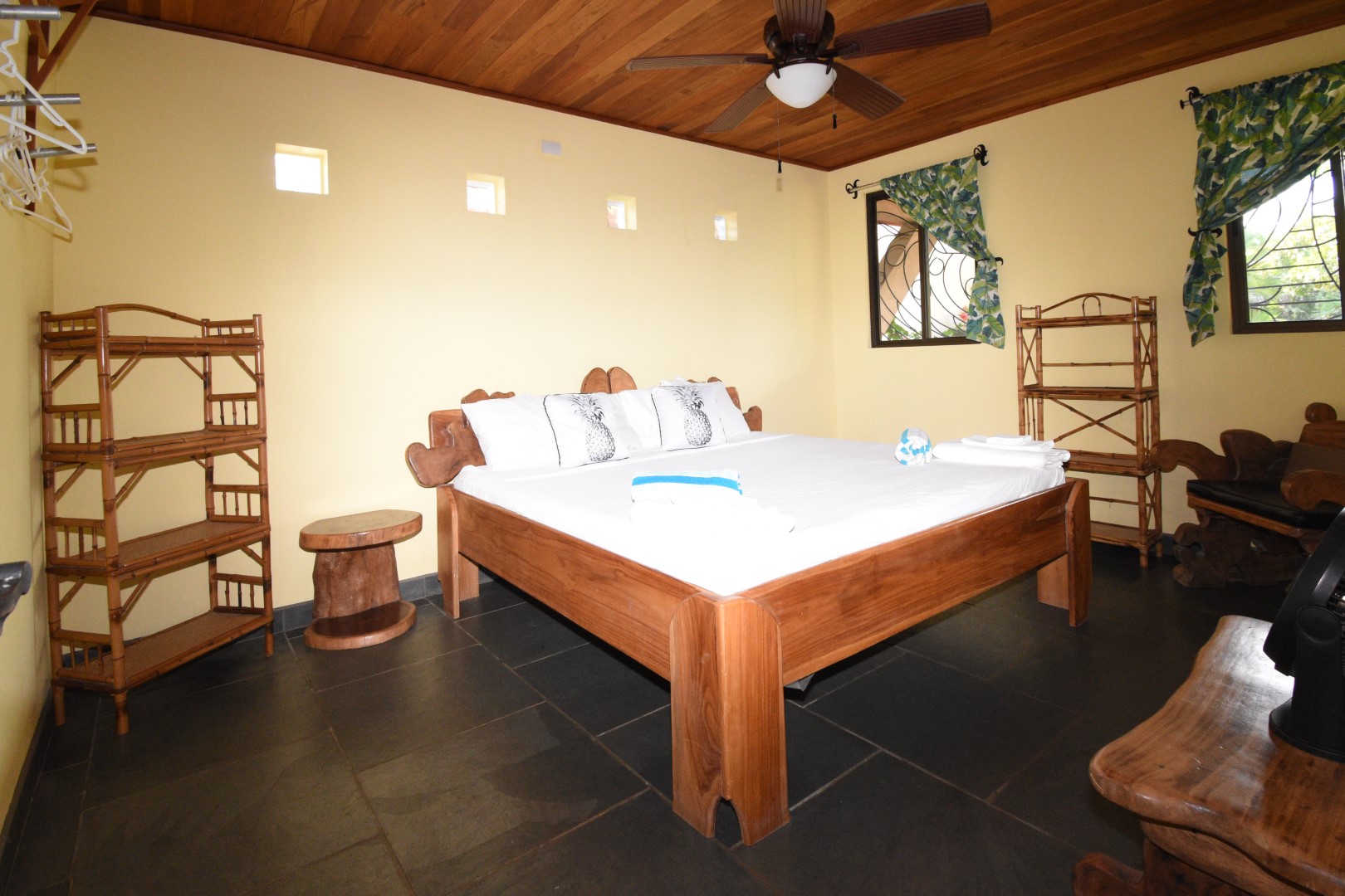 6 bed Single Family Homes For Sale in Dominical, Puntarenas - thumb 7