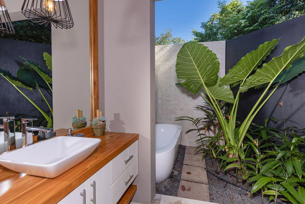 4 bed Single Family Homes For Sale in Avellanas, Guanacaste - thumb 11