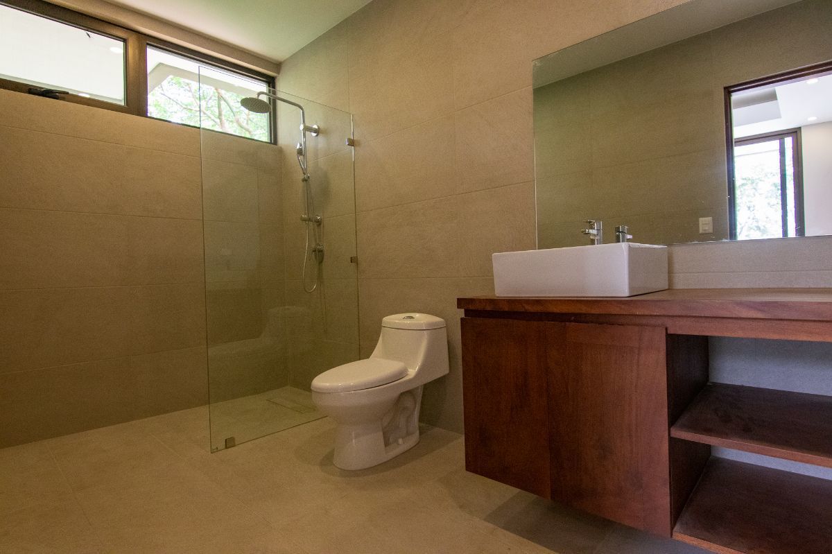 3 bed Single Family Homes For Sale in Playas Del Coco, Guanacaste - thumb 6