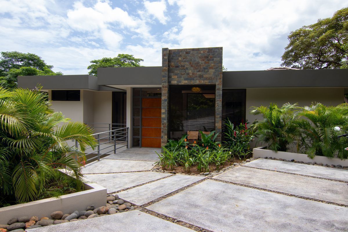 3 bed Single Family Homes For Sale in Playas Del Coco, Guanacaste - thumb 2