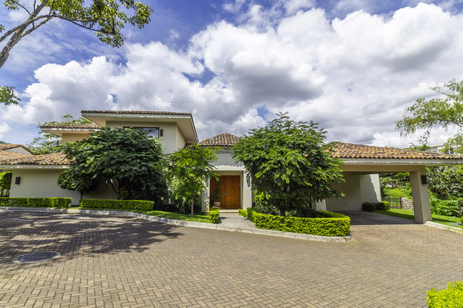 4 bed Single Family Homes For Sale in Jaboncillo, San Jose - thumb 1