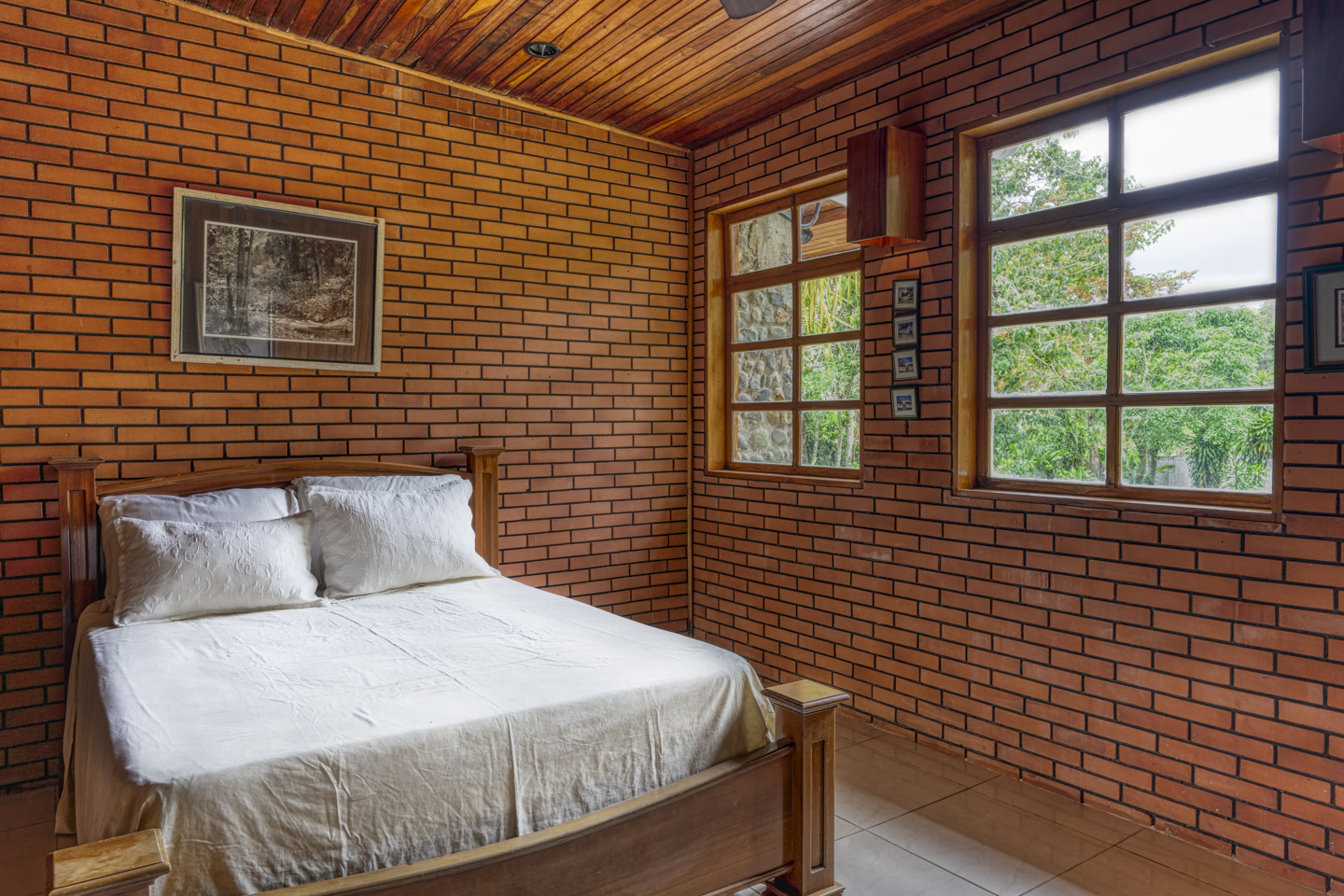 5 bed Single Family Homes For Sale in Perez Zeledon, Puntarenas - thumb 26