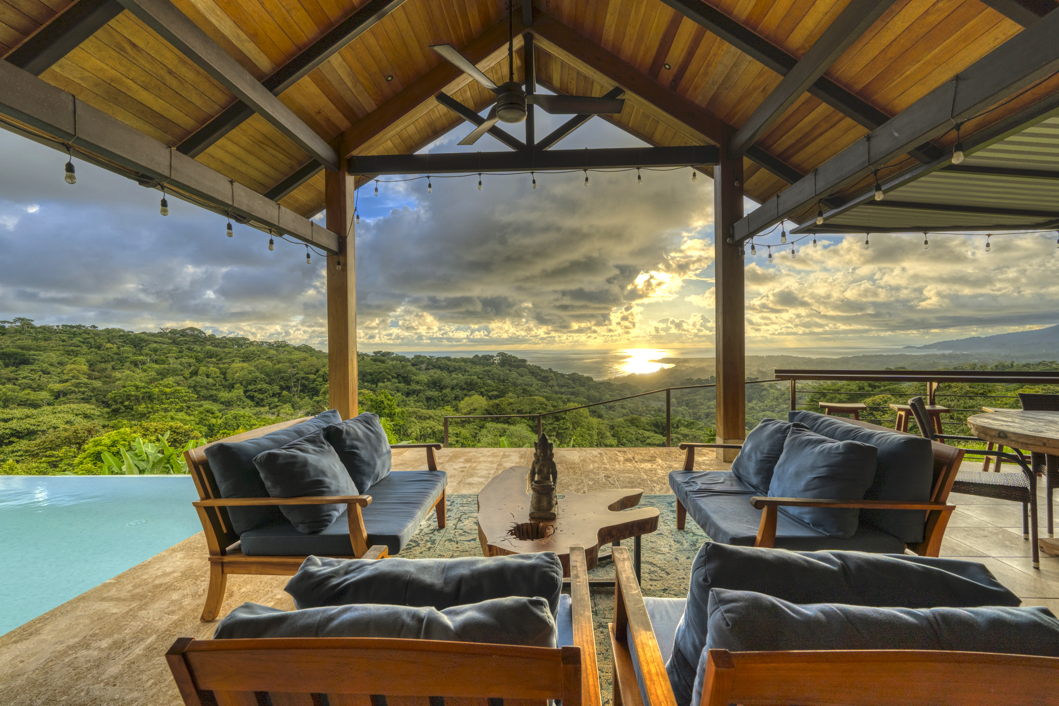 6 bed Single Family Homes For Sale in Uvita, Puntarenas - thumb 5