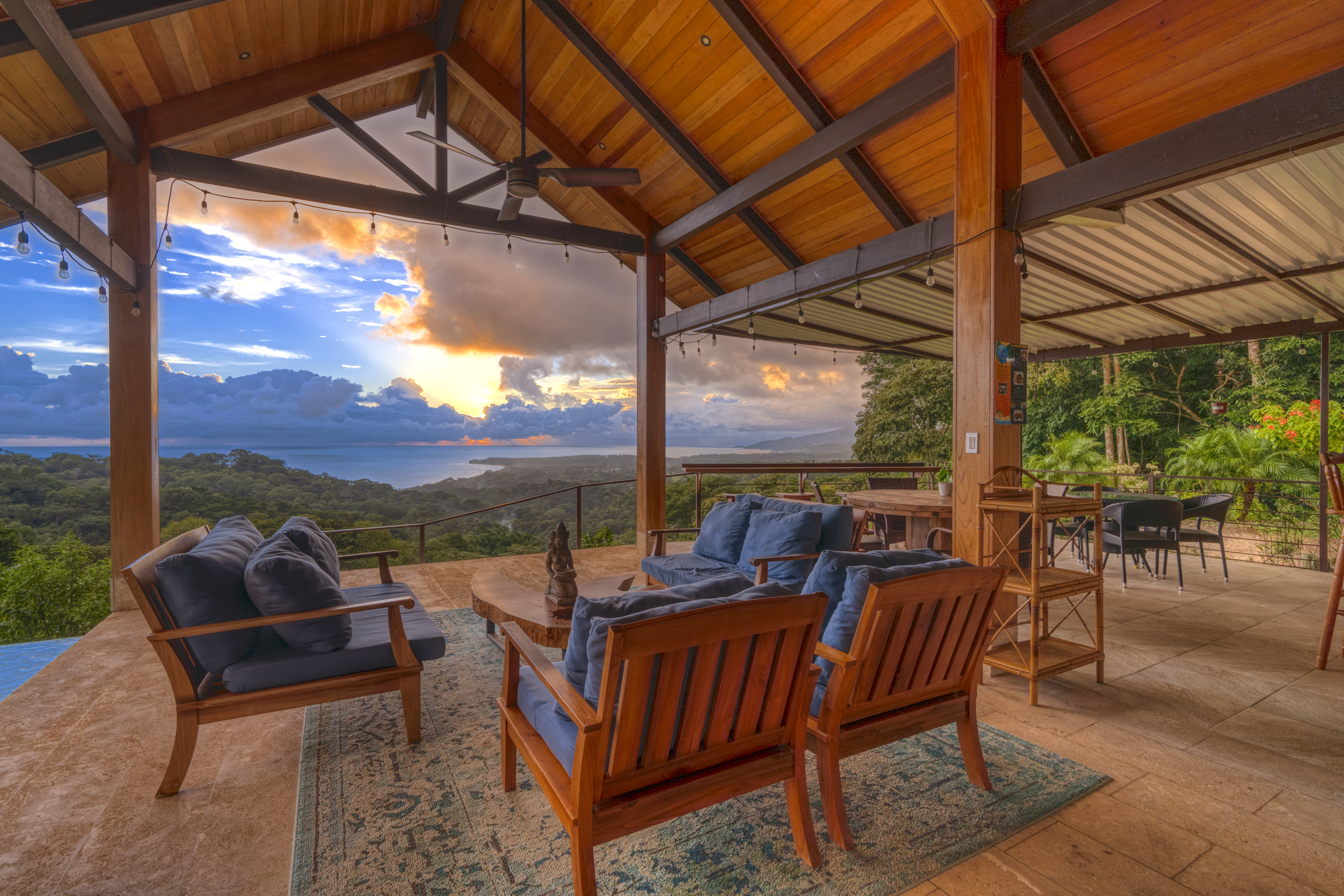 6 bed Single Family Homes For Sale in Uvita, Puntarenas - thumb 4