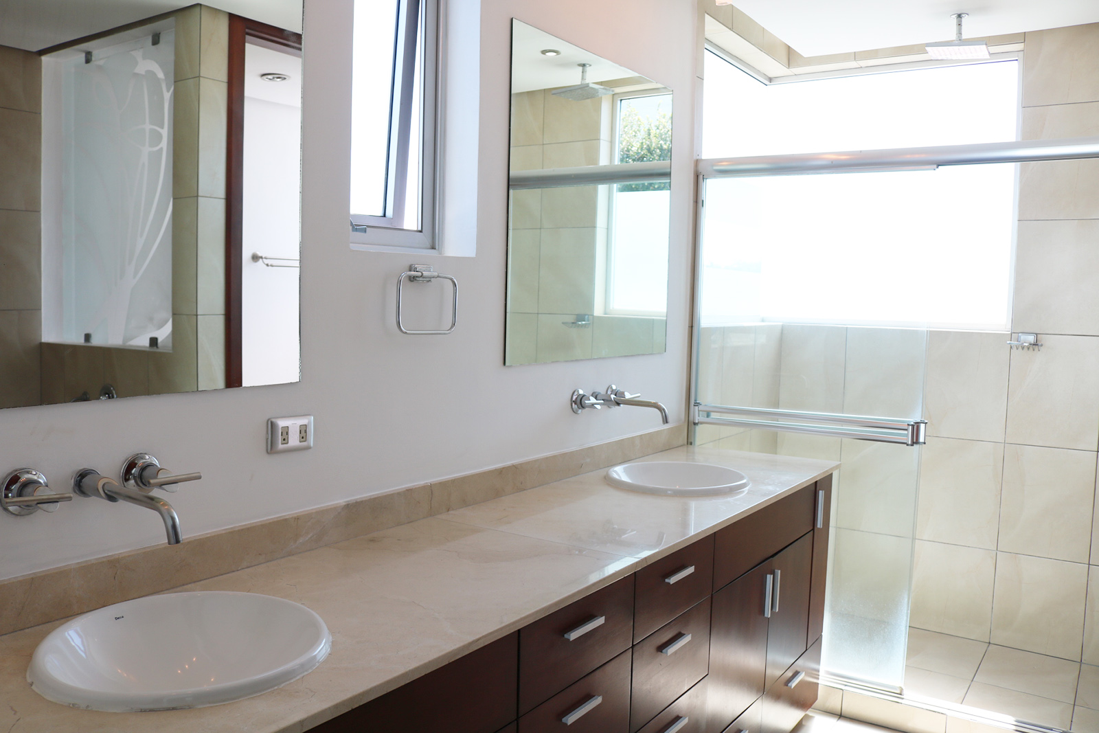 4 bed Single Family Homes For Sale in Escazu, San Jose - thumb 21