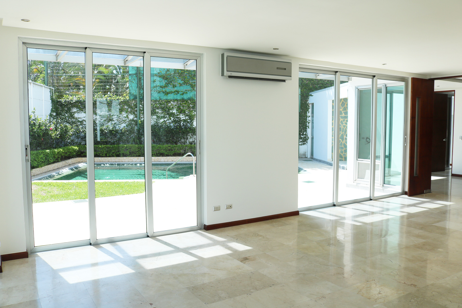 4 bed Single Family Homes For Sale in Escazu, San Jose - thumb 7