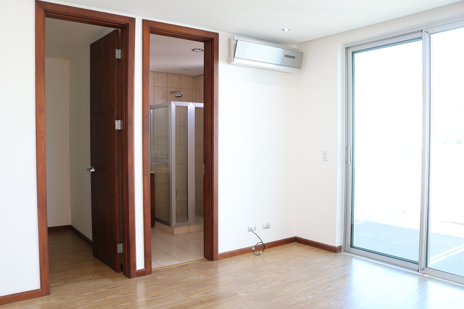 4 bed Single Family Homes For Sale in Escazu, San Jose - thumb 16